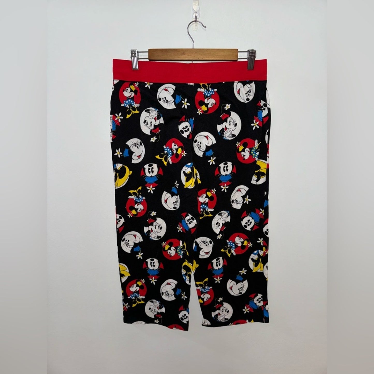 Pre-Owned LG Disney Black and Red Minnie Mouse Sleepwear Pants