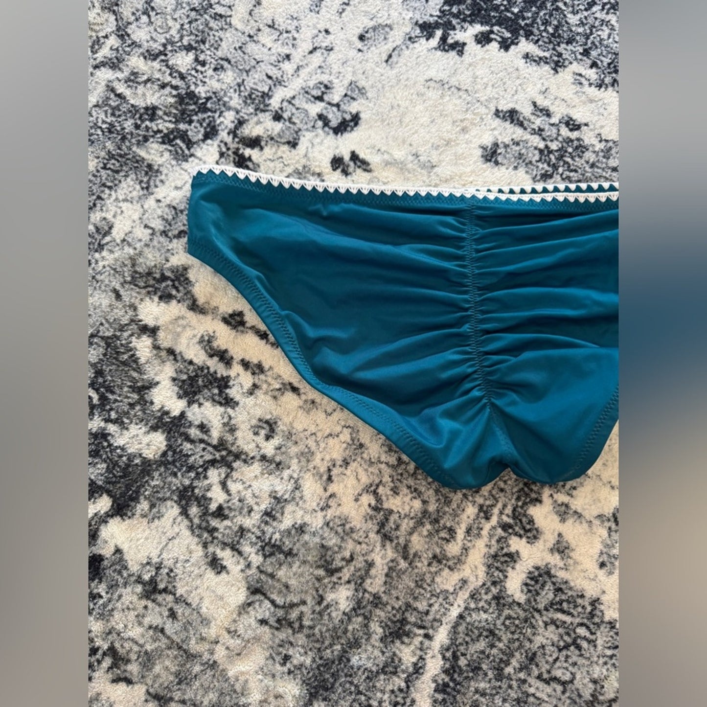 Pre-Owned LG Shade & Shore Blue Bikini Bottom