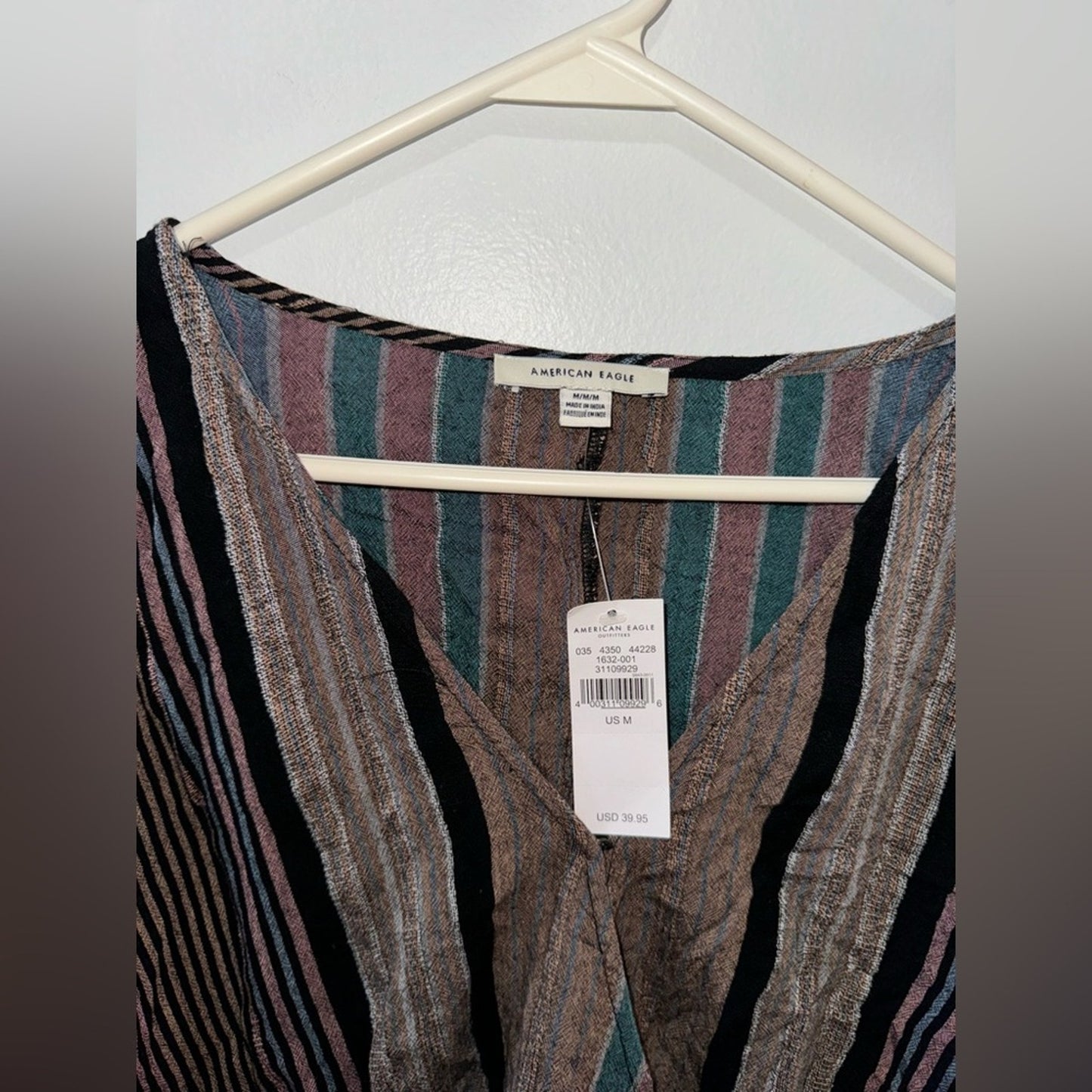 NWT MD American Eagle Black, Blue and Red Striped Long Sleeve Cropped Top
