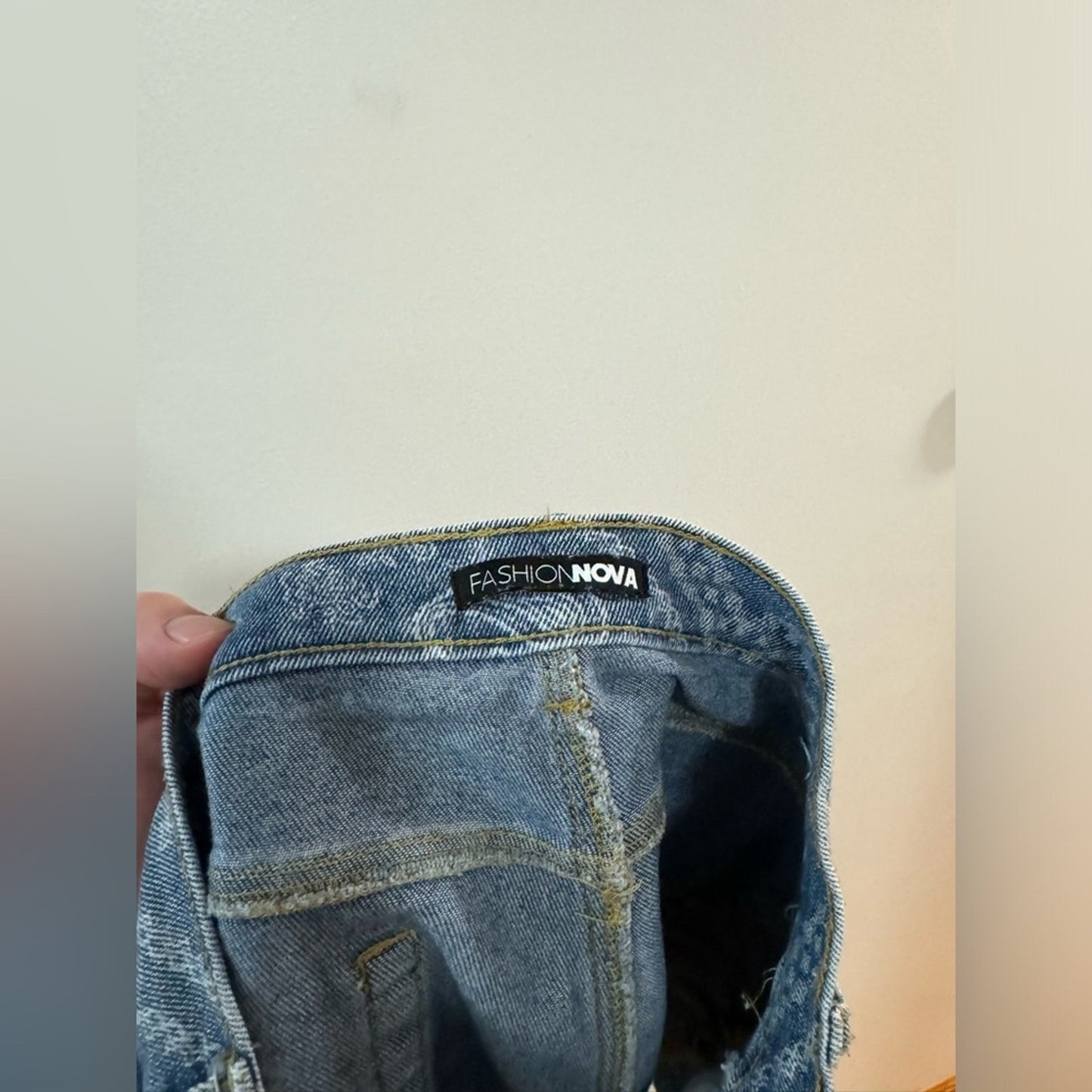 Pre-Owned Fashion Nova Light Blue Distressed Paisley Denim Shorts