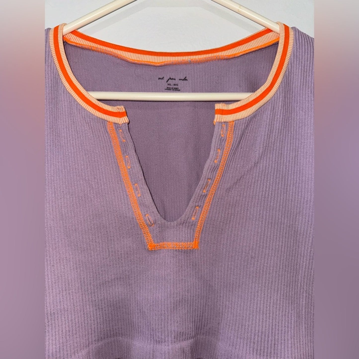 Pre-Owned MD/LG Out From Under Pink/Orange Ribbed Top