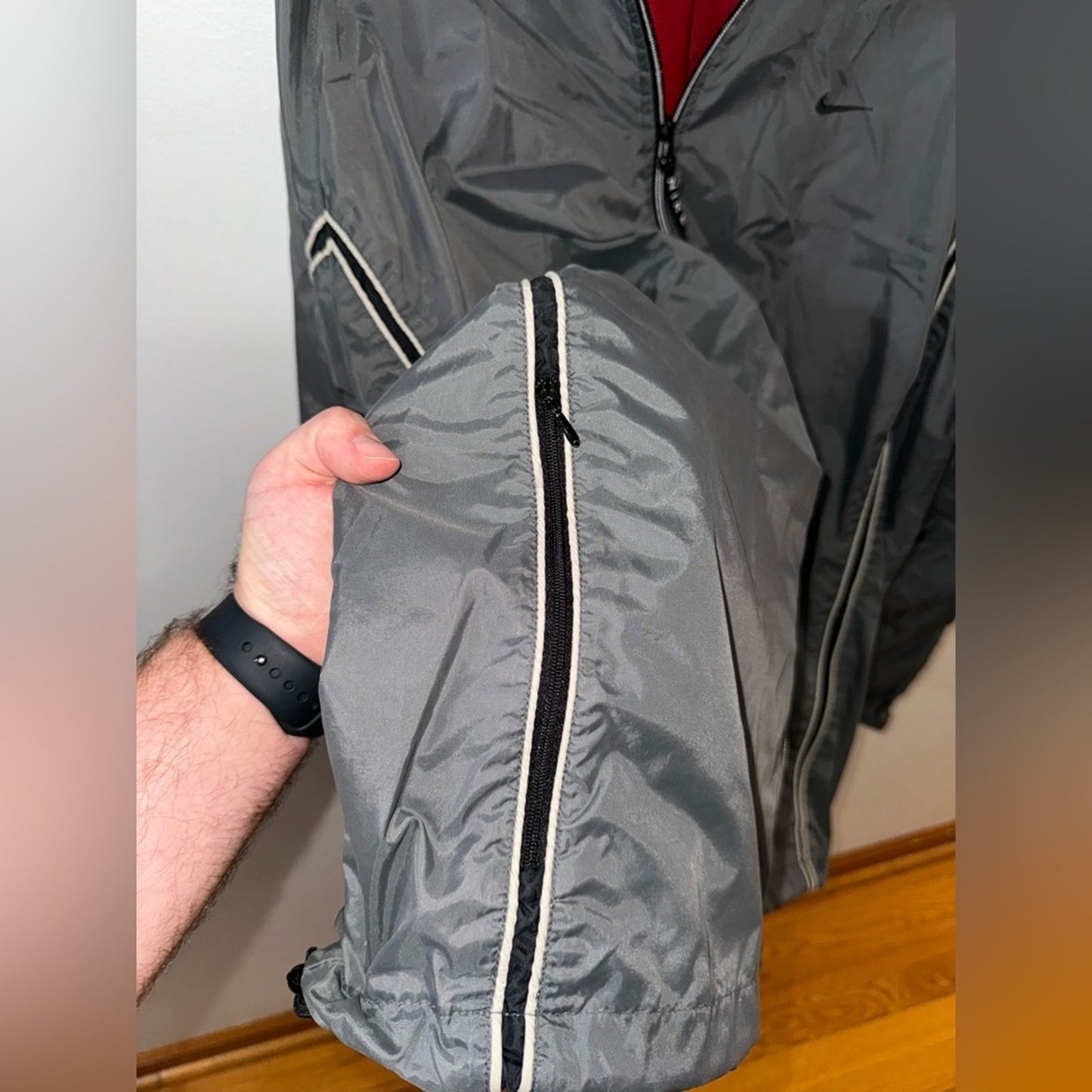 Pre-Owned XL Nike Vintage Grey and Black White Zip-Up Logo Windbreaker Jacket