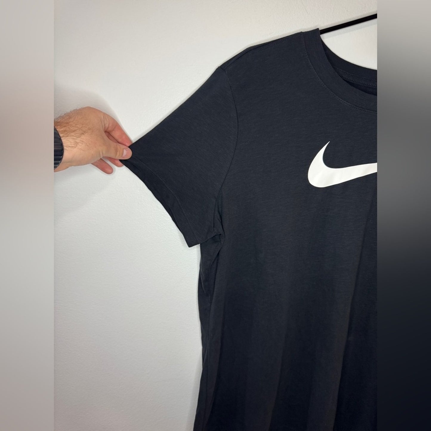 Pre-Owned XL Nike Dri-Fit The Nike Tee Black Graphic Logo T-Shirt