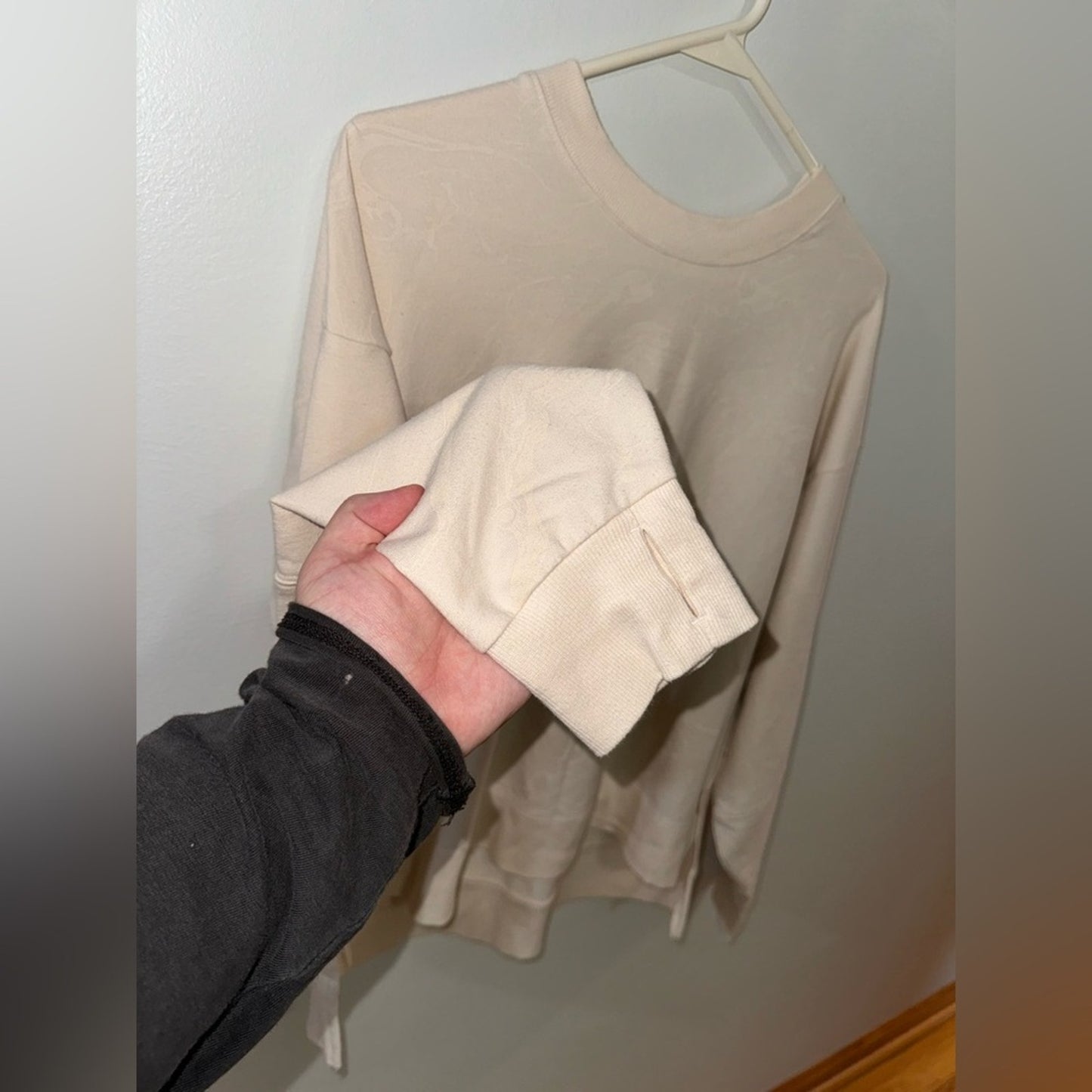 Pre-Owned MD All in Motion White Print Crewneck Shirt