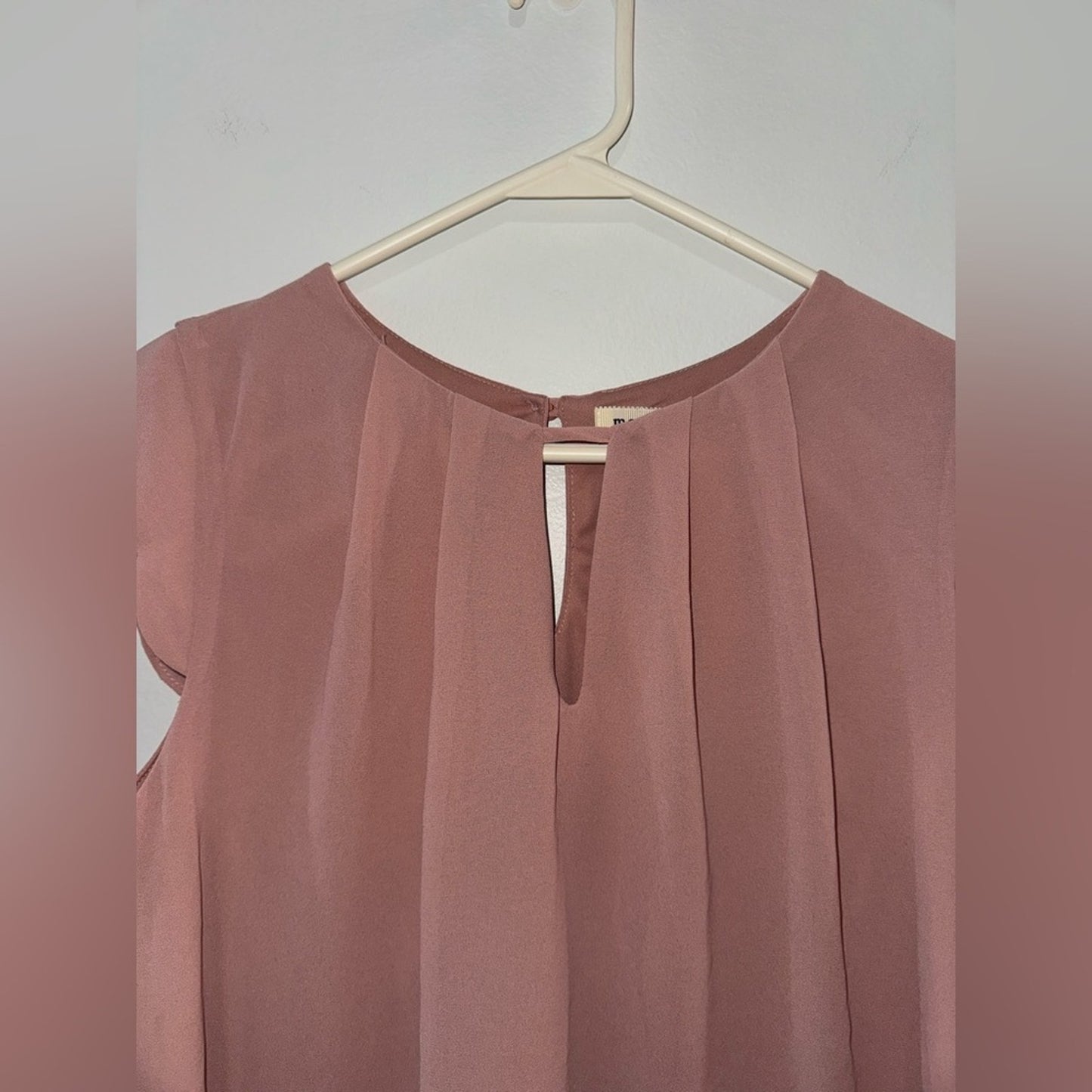 Pre-Owned LG Monteau Blush Pink Sleeveless Flowy Blouse
