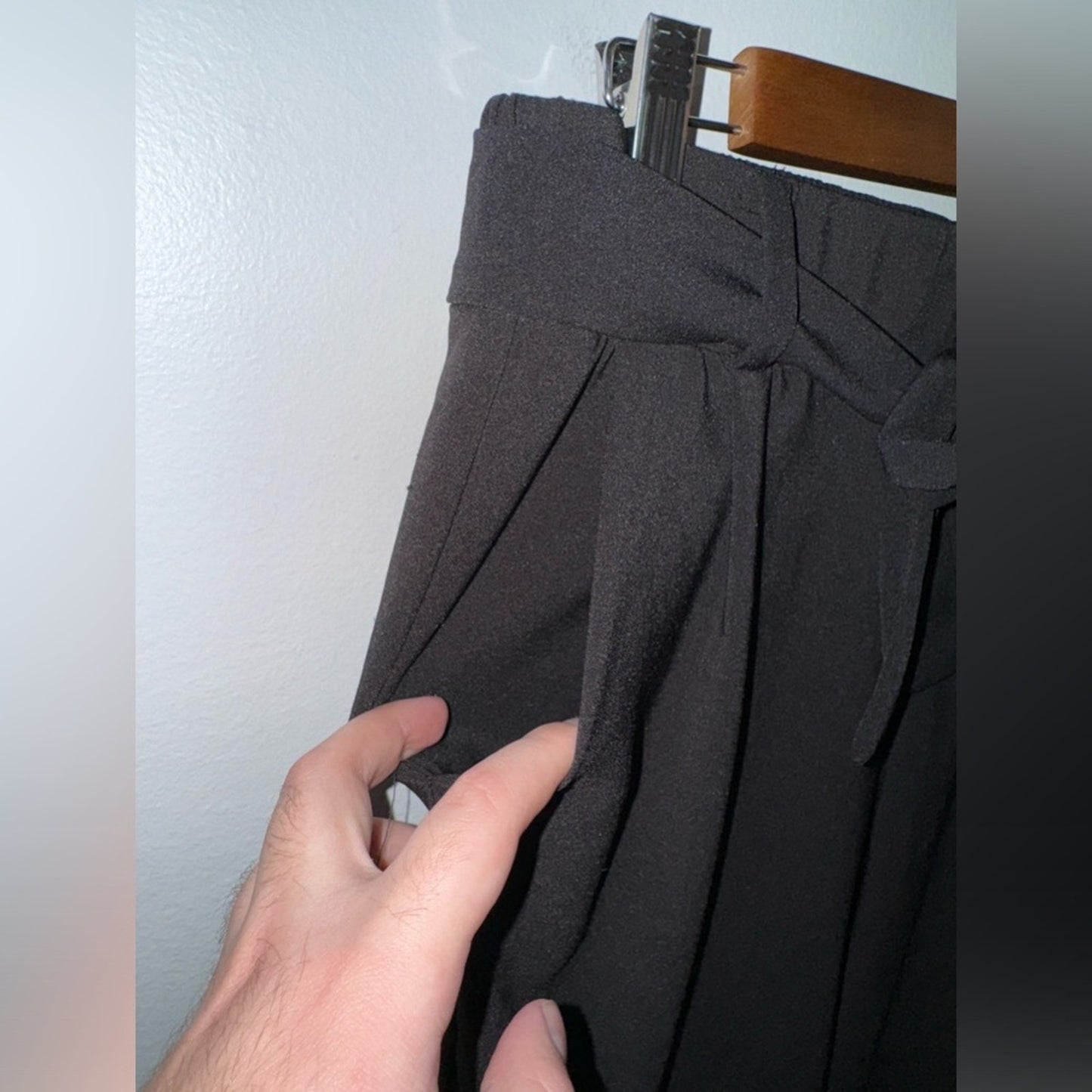 Pre-Owned Size 00 Studio by Torrid Black Tie Pants