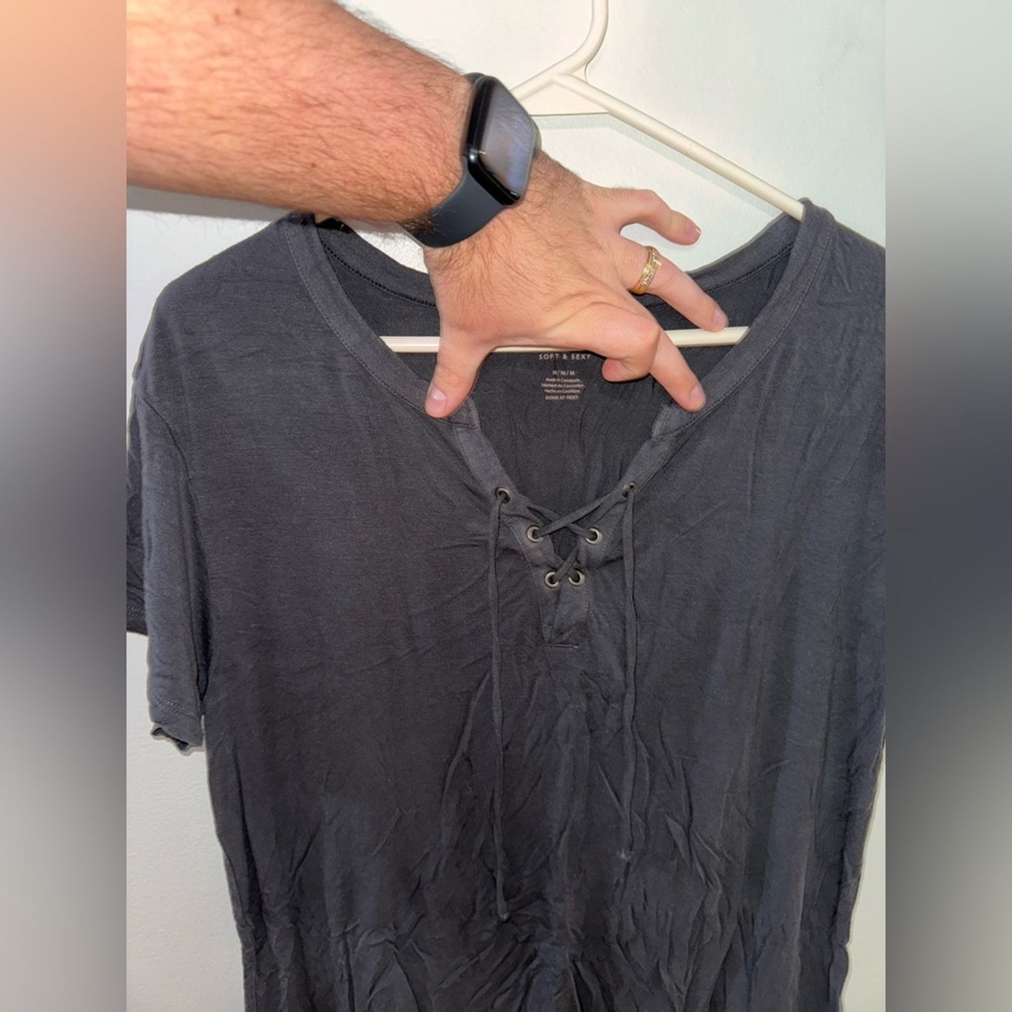 Pre-Owned MD American Eagle Black Lace Up T-Shirt