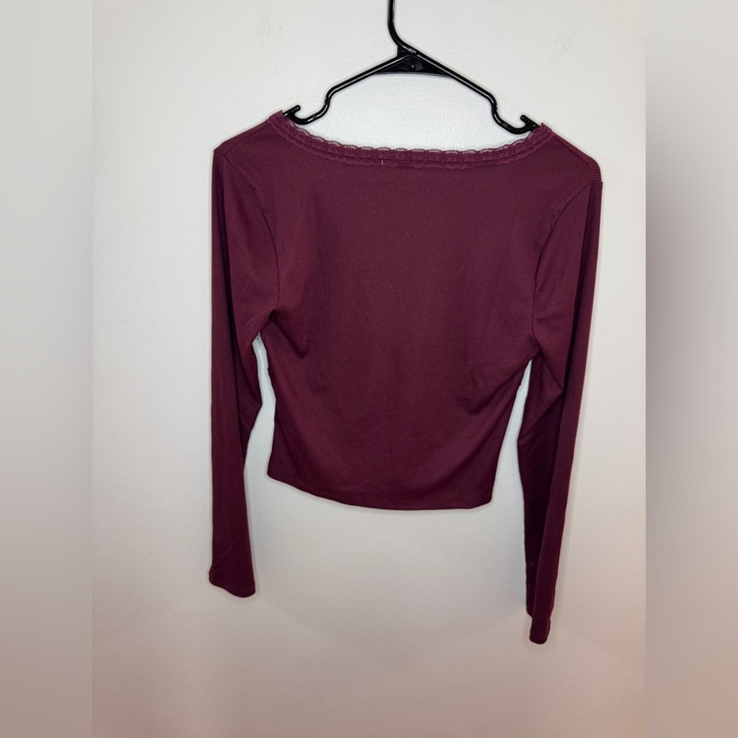 Pre-Owned MD No Comment Cropped Maroon Ribbed Lace Long Sleeve Shirt