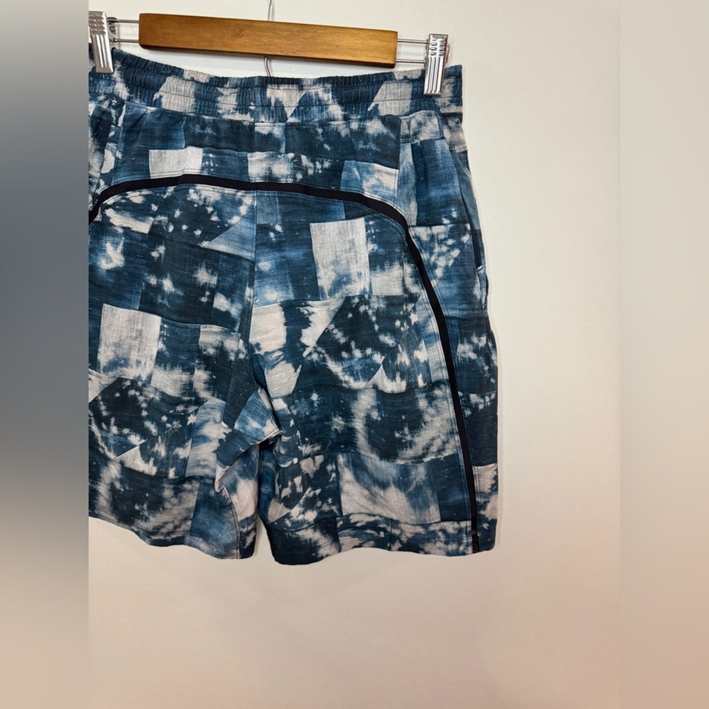 MD Lululemon 9” Inseam Lined Pace Breaker in Mini Bleached Indigo Starlight