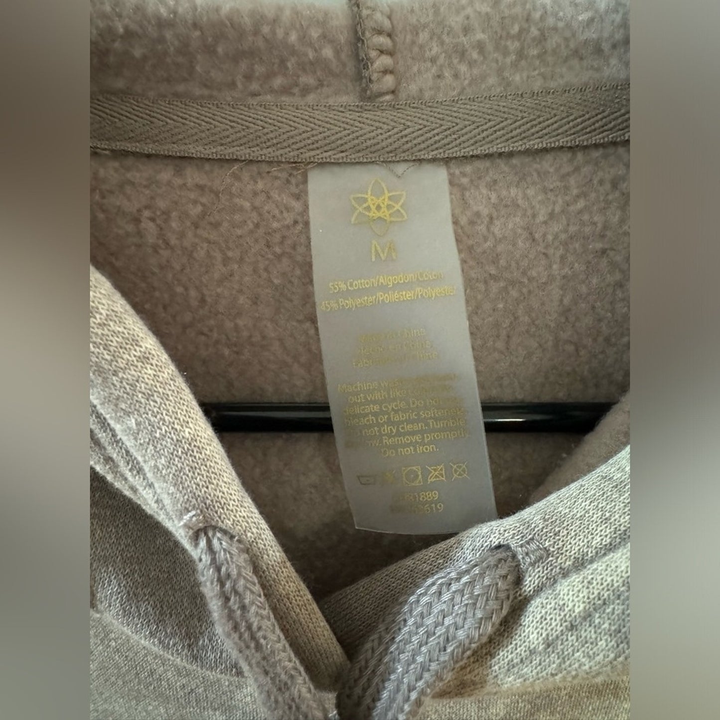 Pre-Owned MD Unbranded Grey Cropped Hoodie