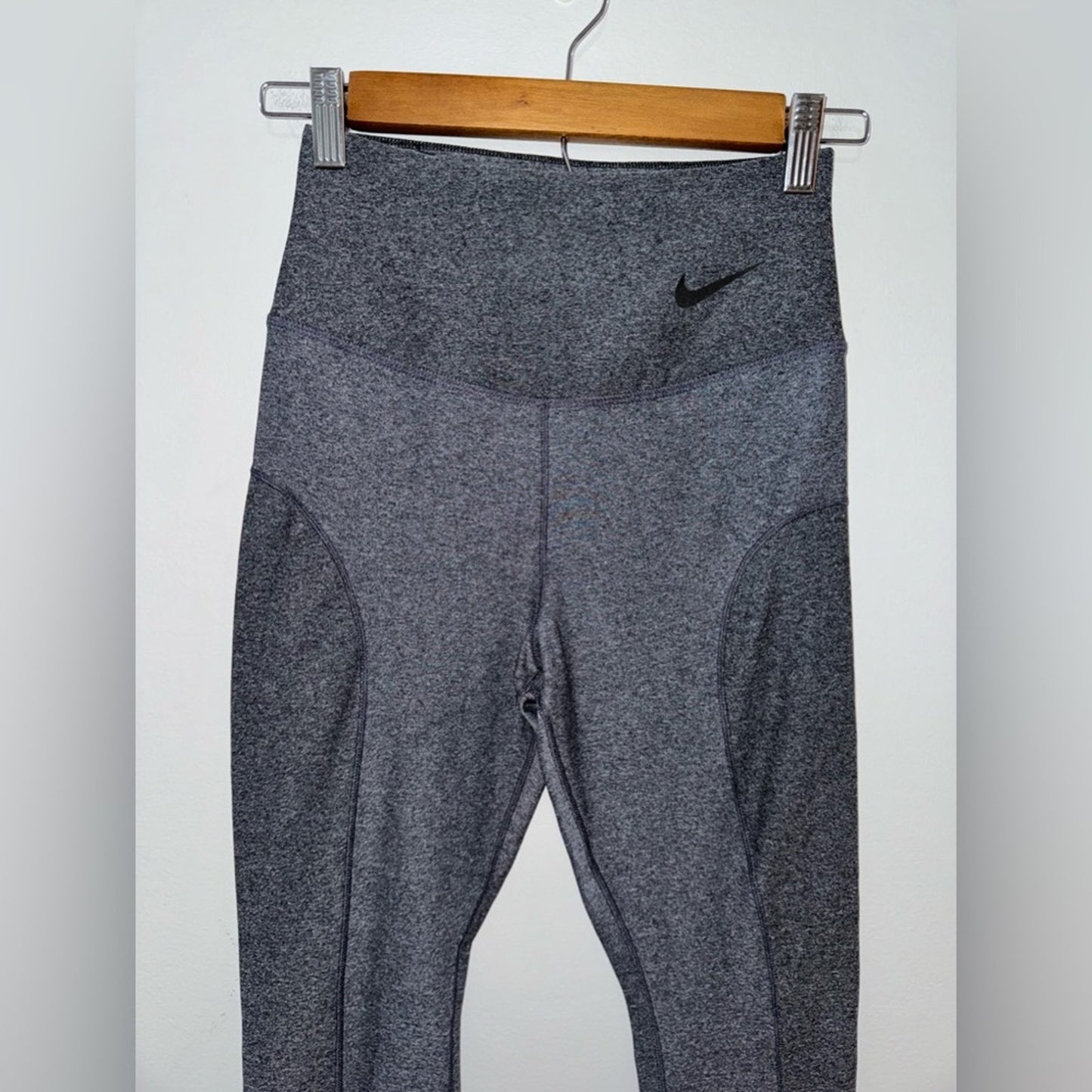 Pre-Owned XS Nike Dri-Fit Dark Grey Leggings