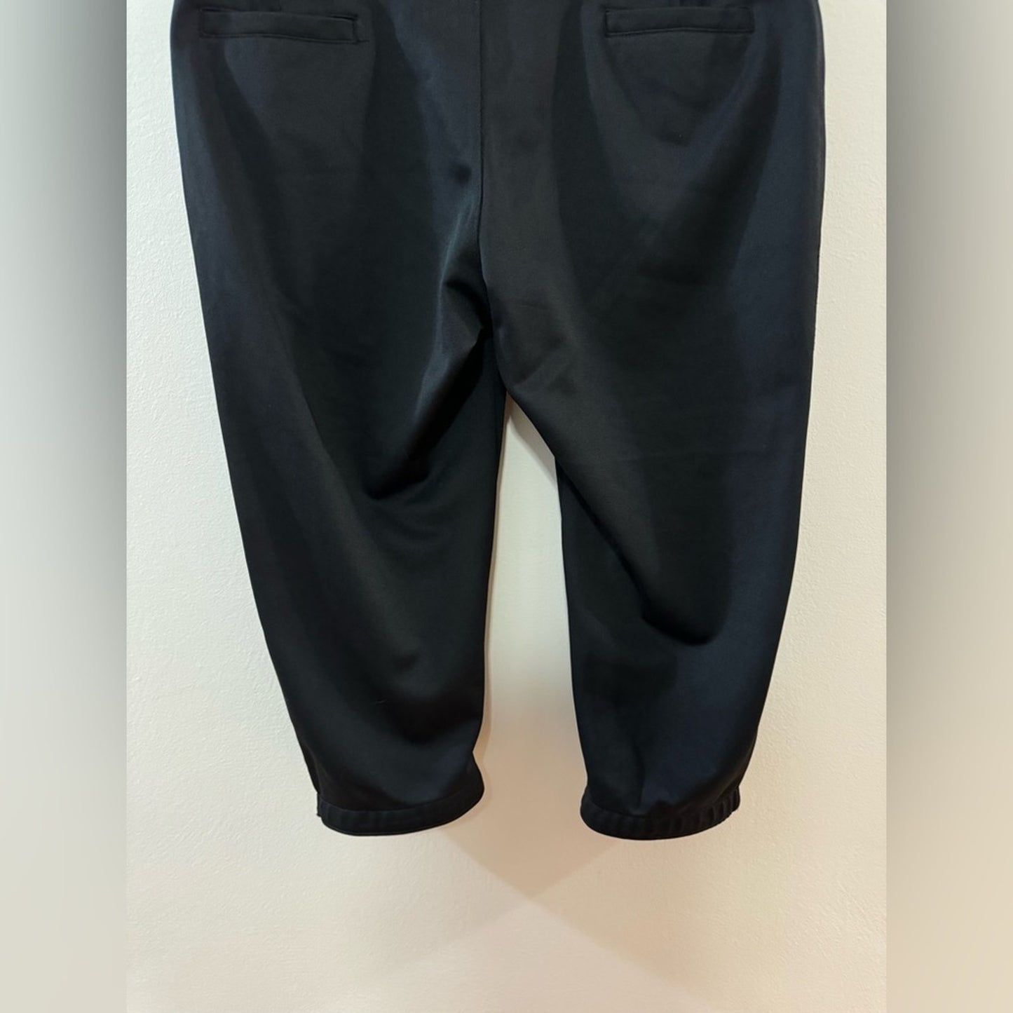 Pre-Owned LG Nike Black Athletic Stretchy Capris