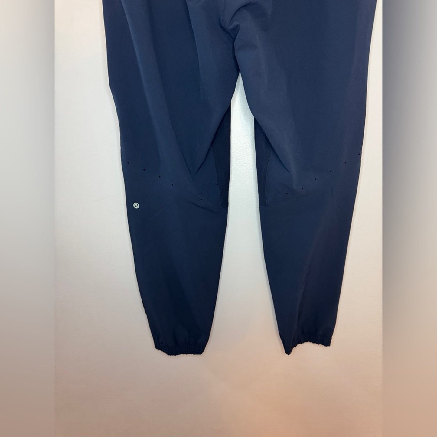 Pre -Owned XXL Lululemon License to Train Jogger 29” Inseam in True Navy