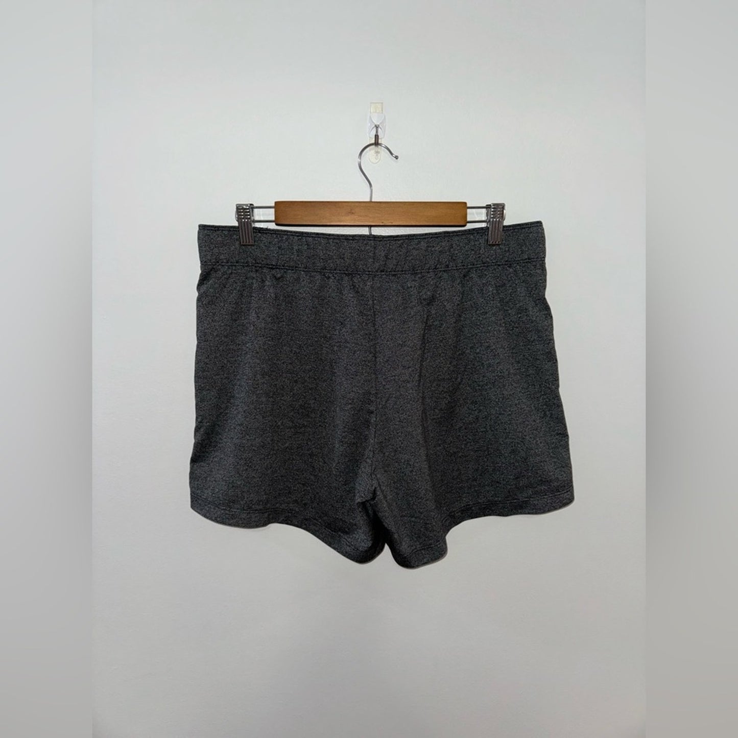 Pre-Owned LG Nike Dri-Fit Dark Grey Athletic Shorts