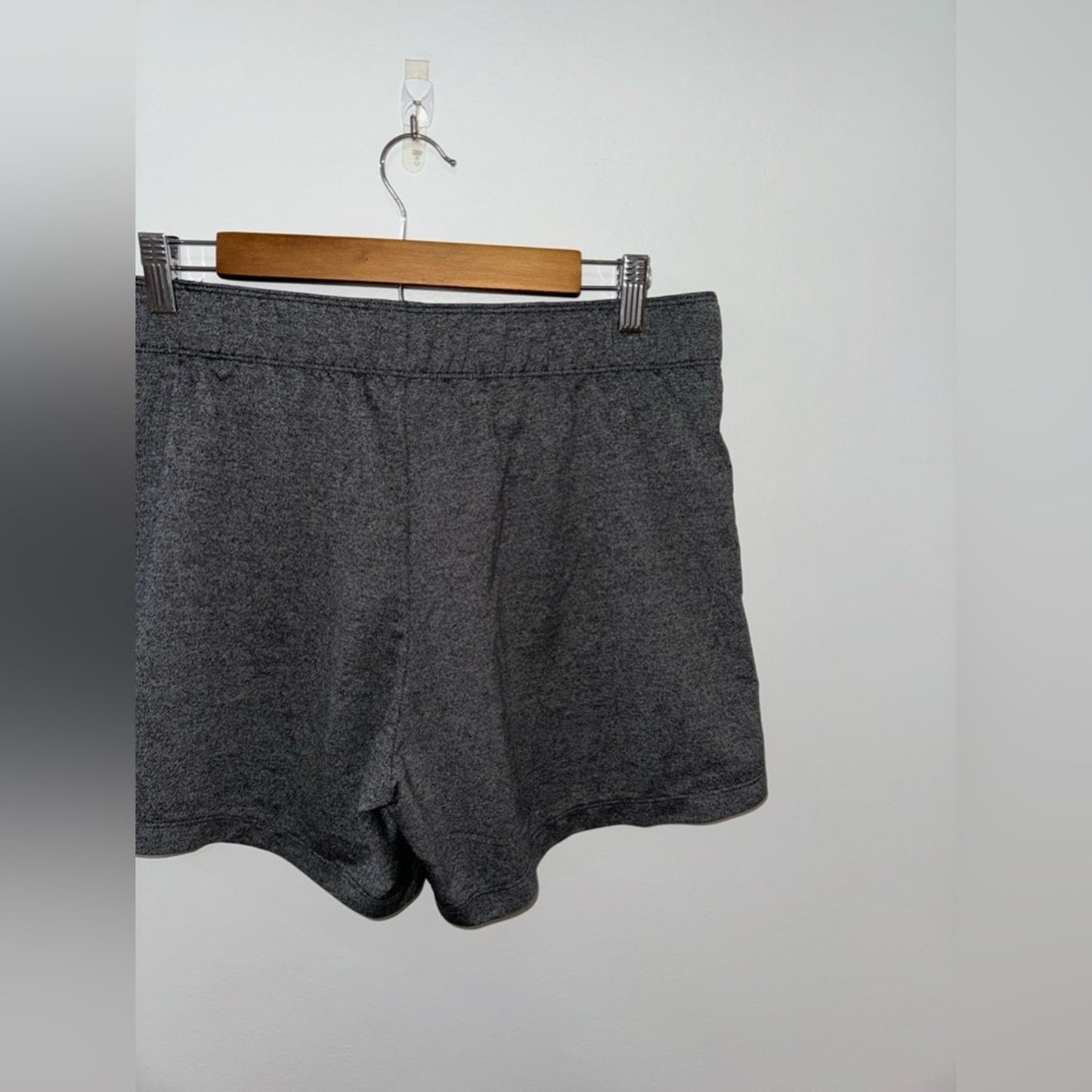 Pre-Owned LG Nike Dri-Fit Dark Grey Athletic Shorts