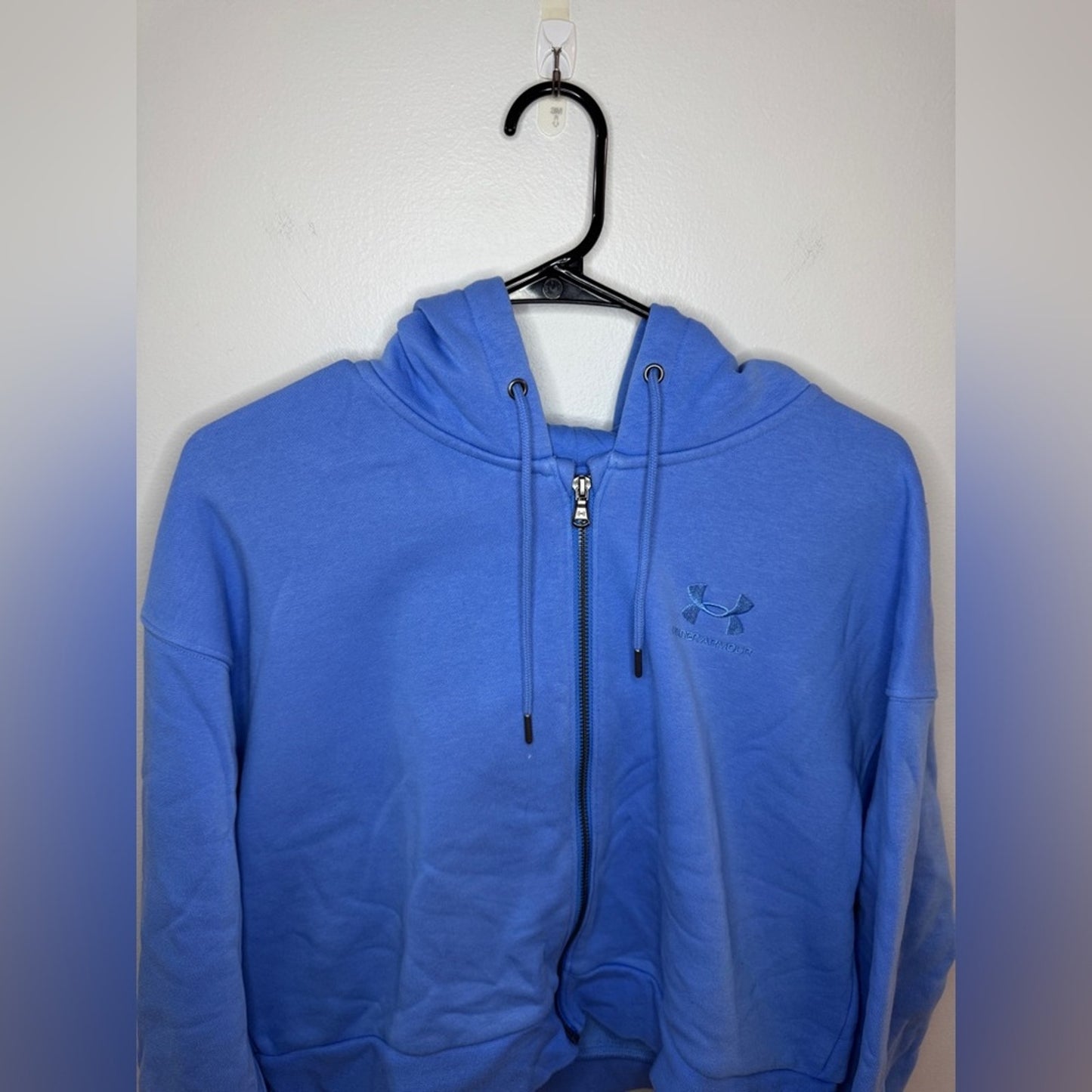 Pre-Owned LG Under Armour Blue Cropped Loose Fit Zip-Up Hoodie