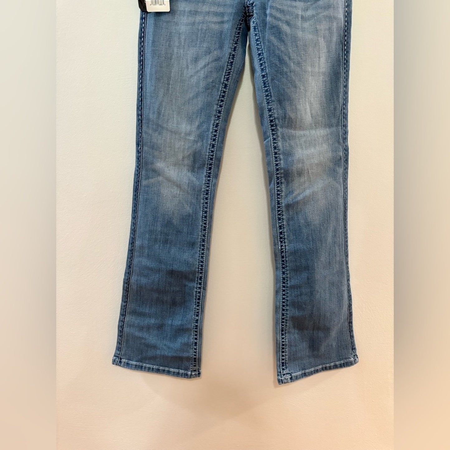 NWT W25xL32 Rock 47 by Wrangler Light Blue Low Rise Embellished Boot Cut Jeans