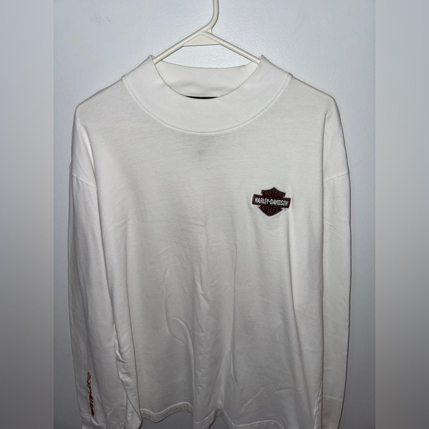 Pre-Owned XL Harley Davidson White Embroidered 2005 Long Sleeve Shirt