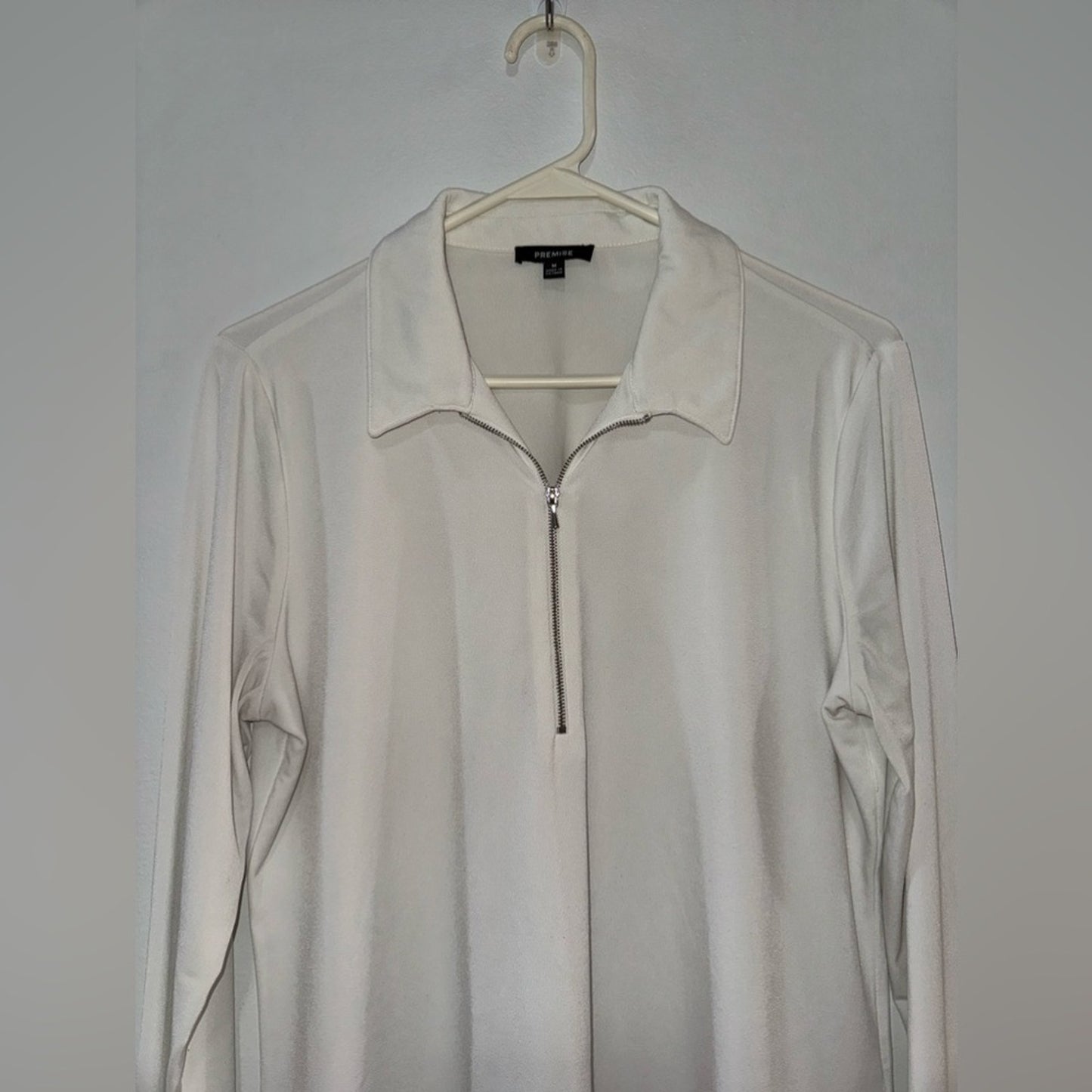 Pre-Owned MD Premise White Quarter Zip Jacket