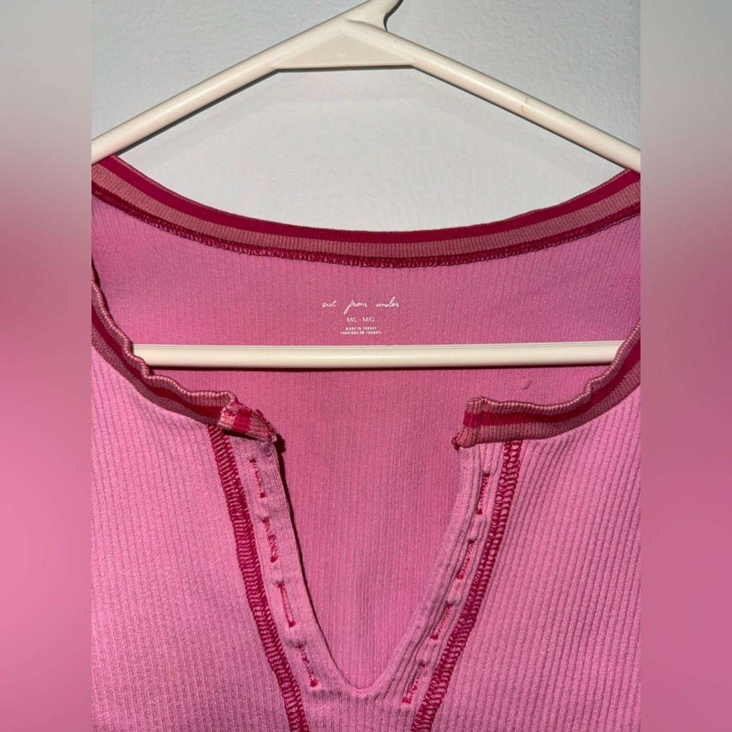 Pre-Owned MD/LG Out From Under Pink Ribbed Long Sleeve Top