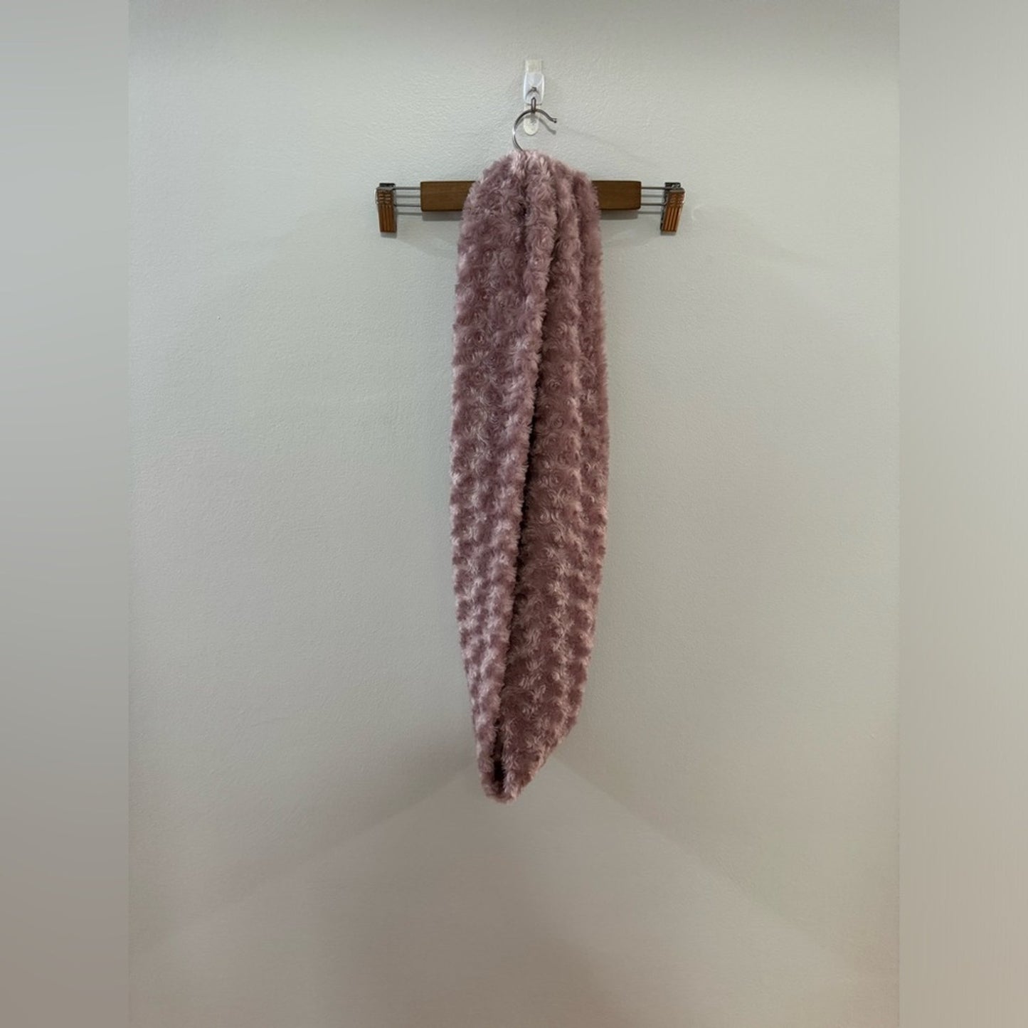 Pre-Owned K.I.T. Pink Swirl Scarf