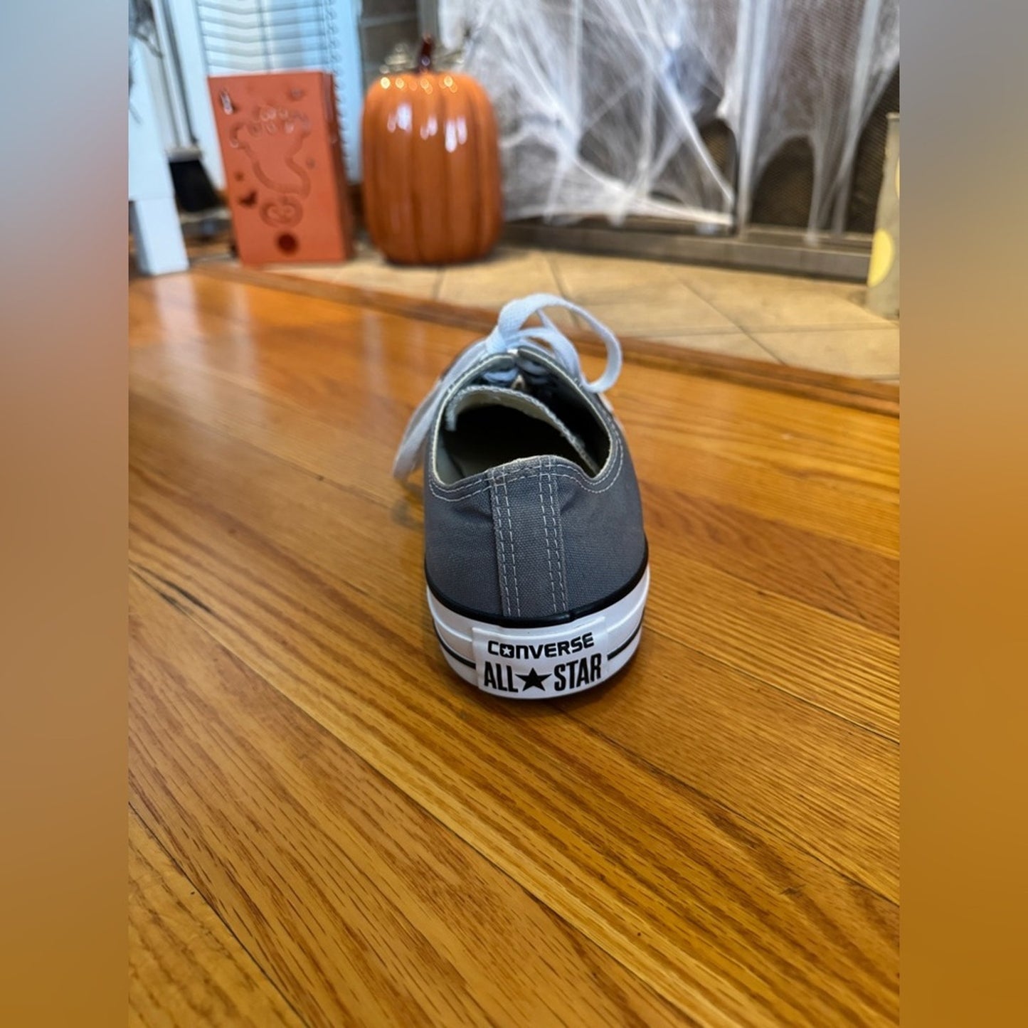 Pre-Owned Size 11.5M/13.5W Converse Chuck Taylor All Star Low Grey Sneaker