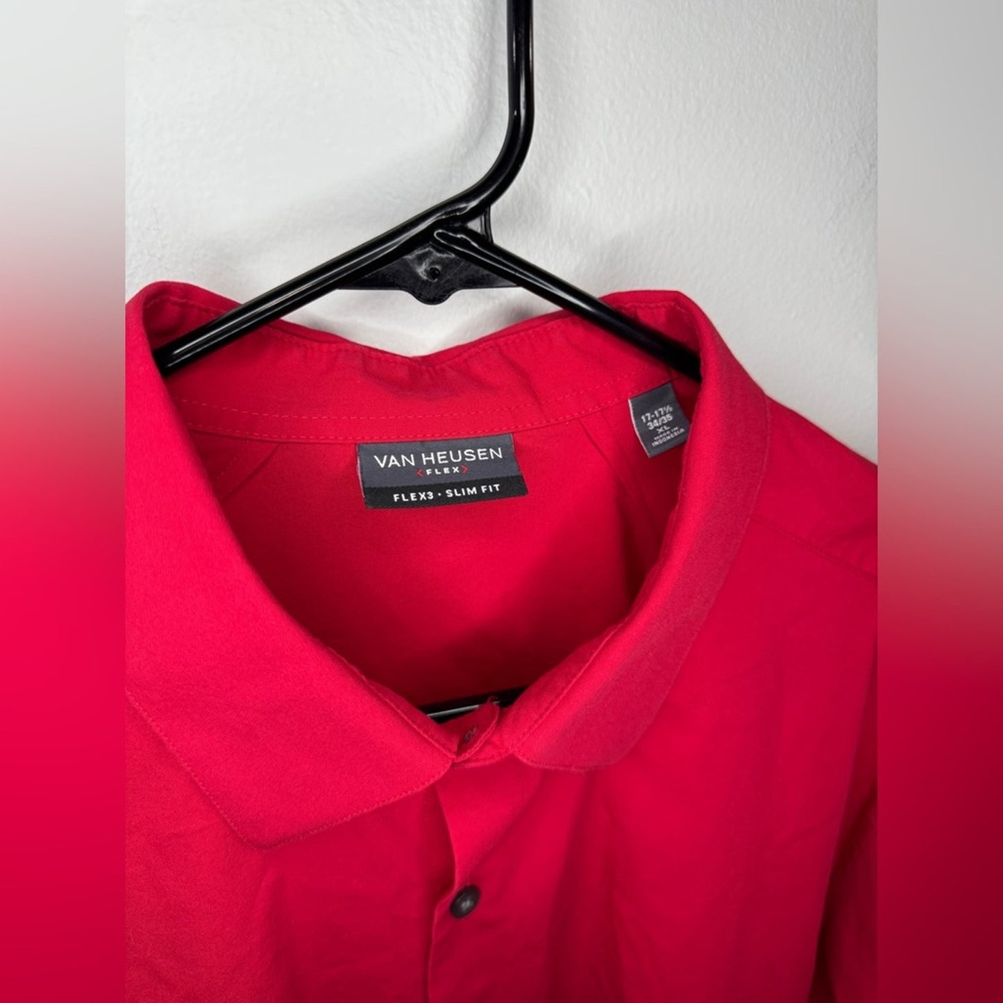 Pre-Owned XL Van Huesen Red Flex Button Up Shirt