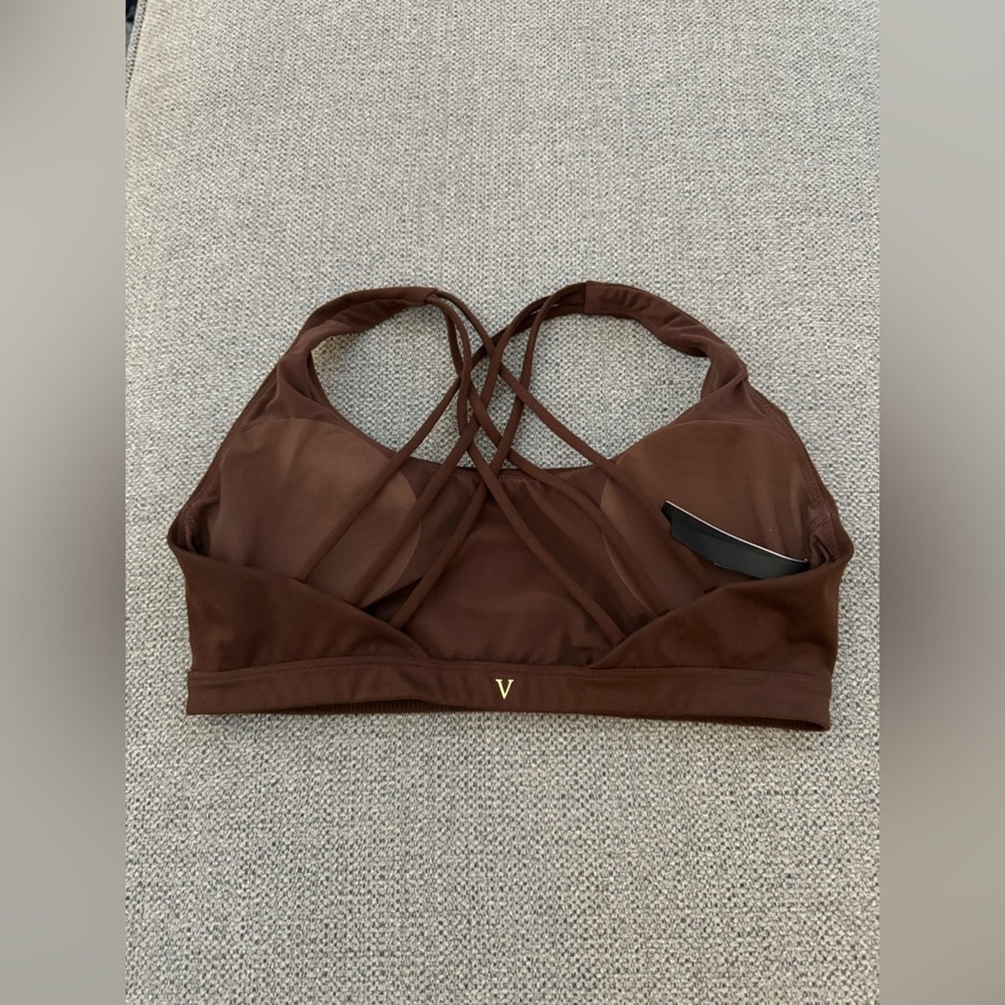 Pre-Owned LG Victoria’s Secret Red Cross Back Sports Bra