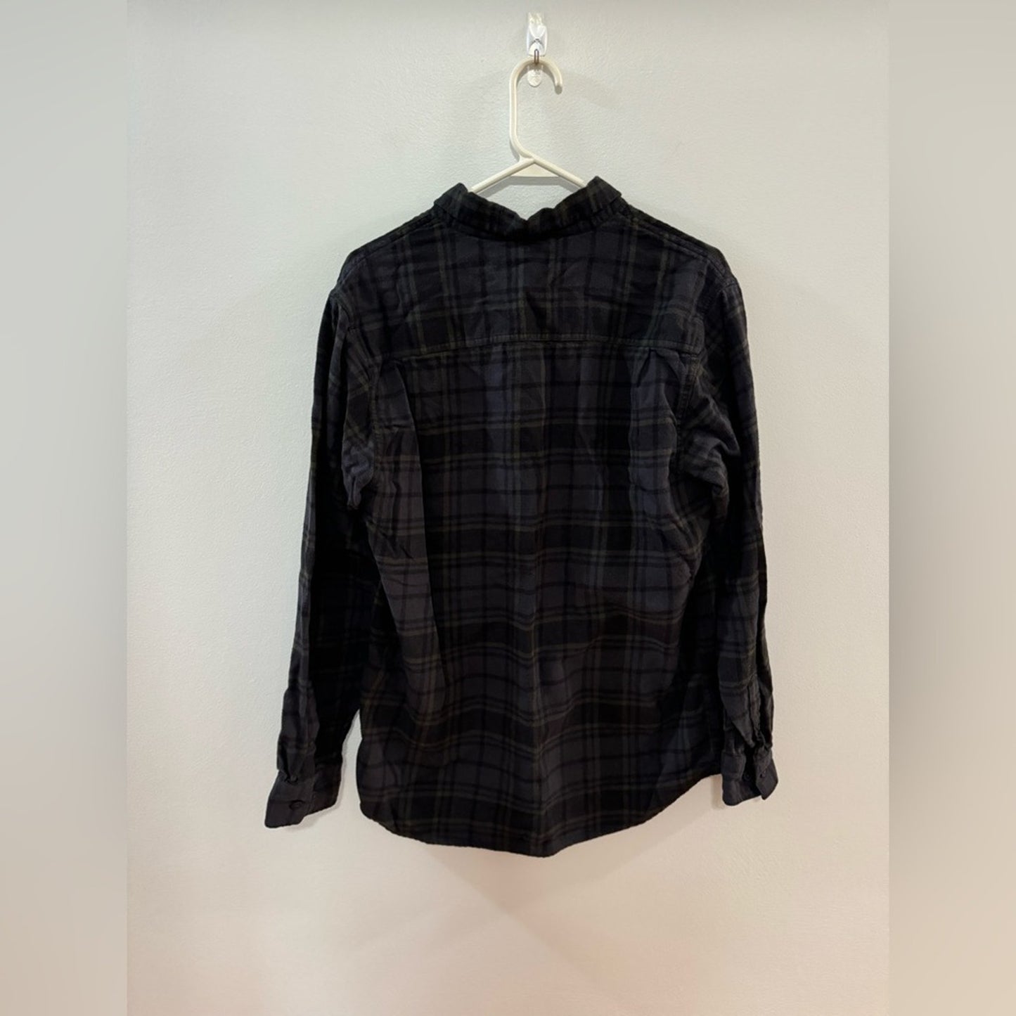 MD Weatherproof Vintage Black, Blue, and Green Plaid Flannel Button-Up Shirt