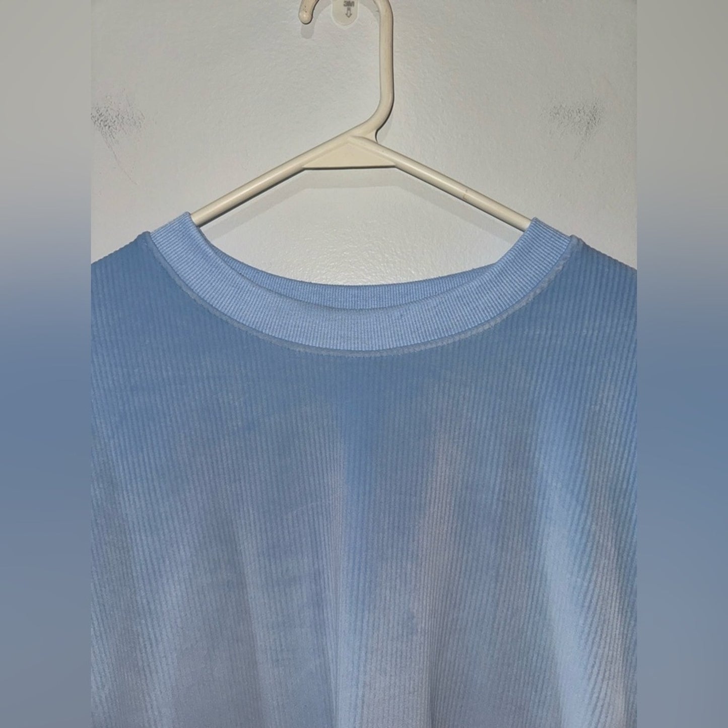 Pre-Owned XL Joyspun Blue Ribbed Velour Crewneck