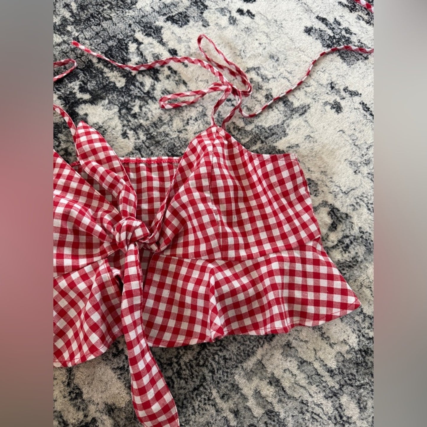 Pre-Owned LG SHEIN Red and White Checker Tie Top