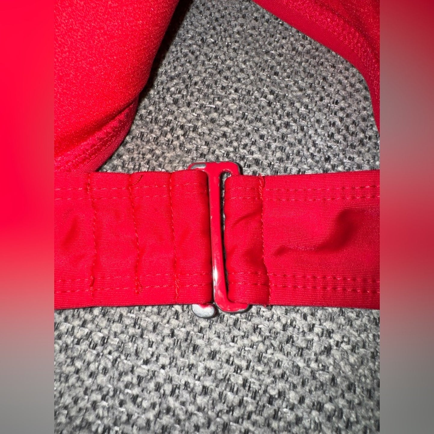 Pre-Owned LG No Boundaries Red O Ring Bikini Top and Bottom
