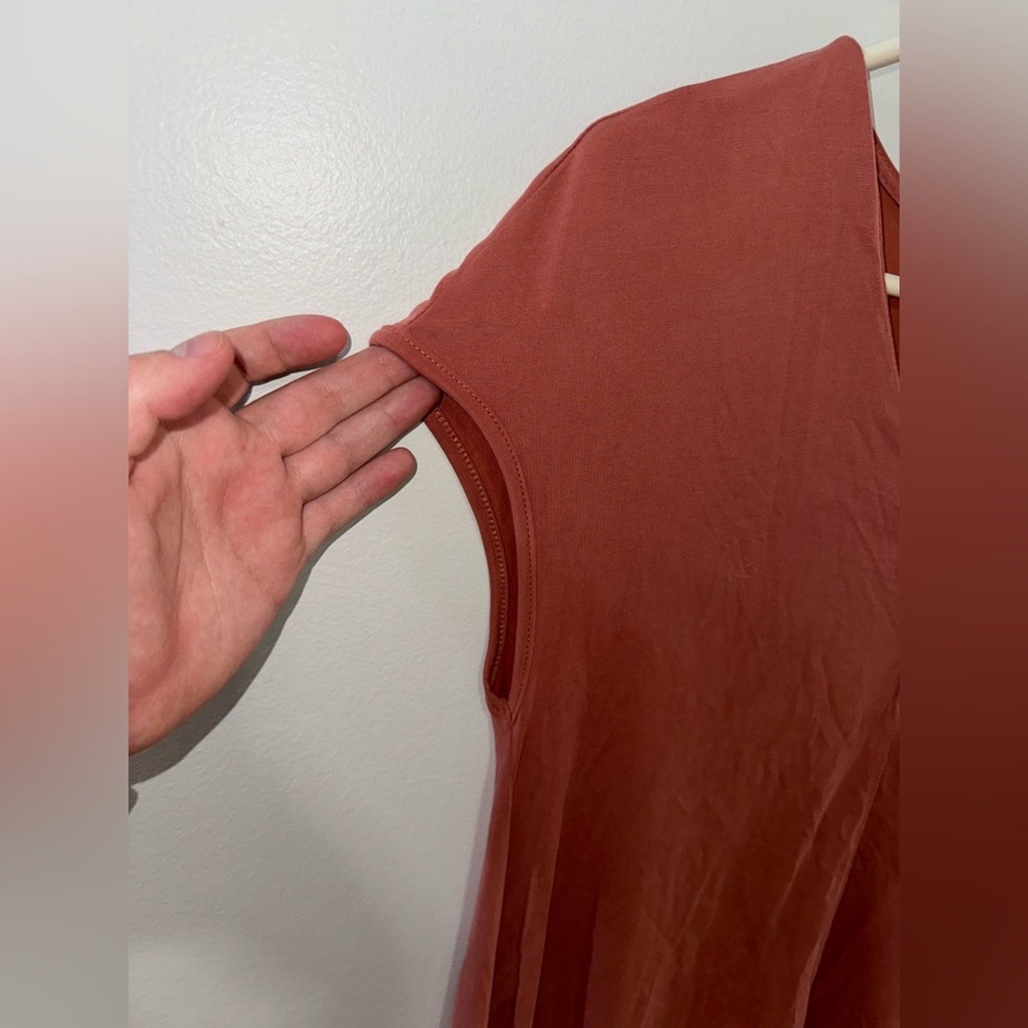 Pre-Owned SM Feelib Red Sleeveless Dress