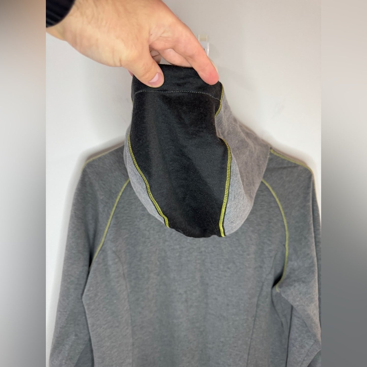 Pre-Owned LG Columbia Heather Grey Zip-Up Hoodie