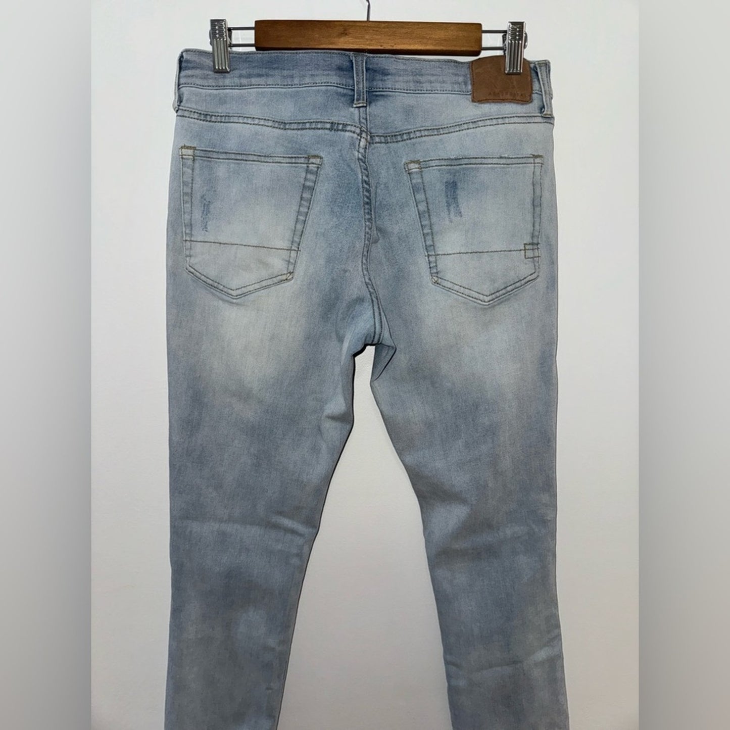 Pre-Owned W31xL32 Aeropostale Light Blue Distressed Super Skinny Jeans