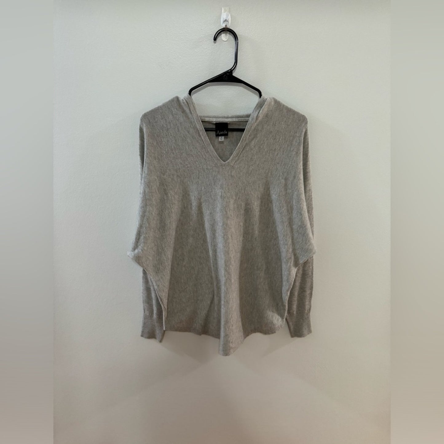 Pre-Owned MD Aaeda Grey Hooded Sweater