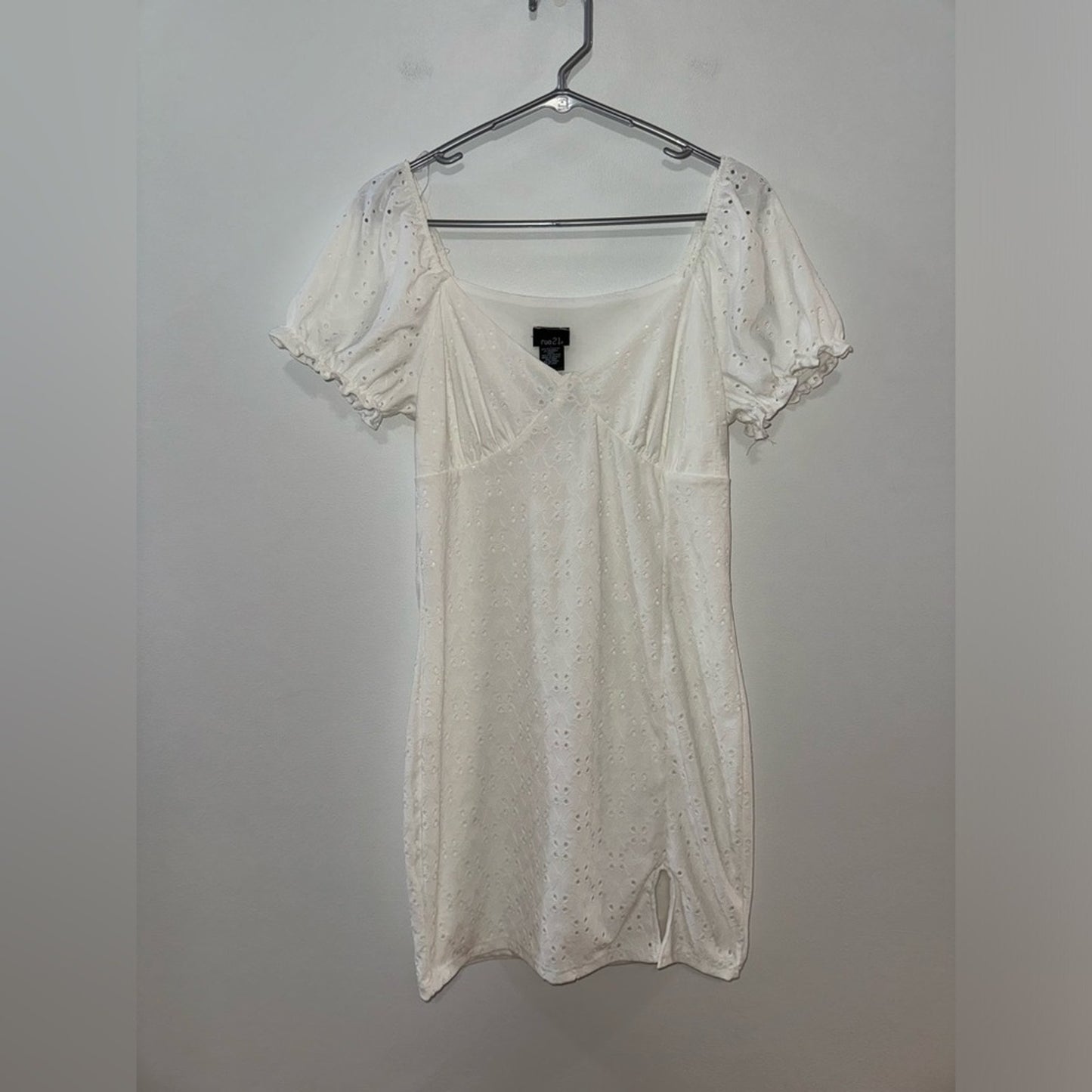 NWT LG Rue 21 White Dress with flaw