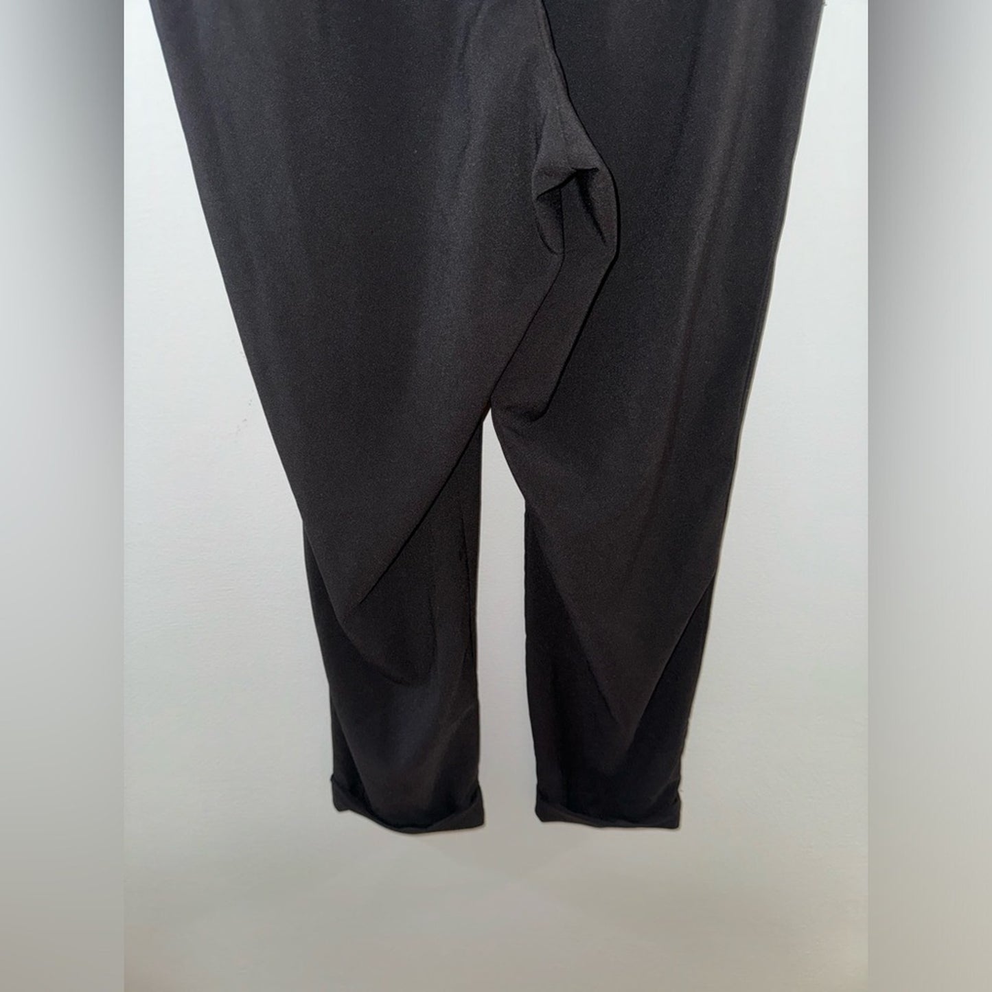 Pre-Owned Size 00 Studio by Torrid Black Tie Pants
