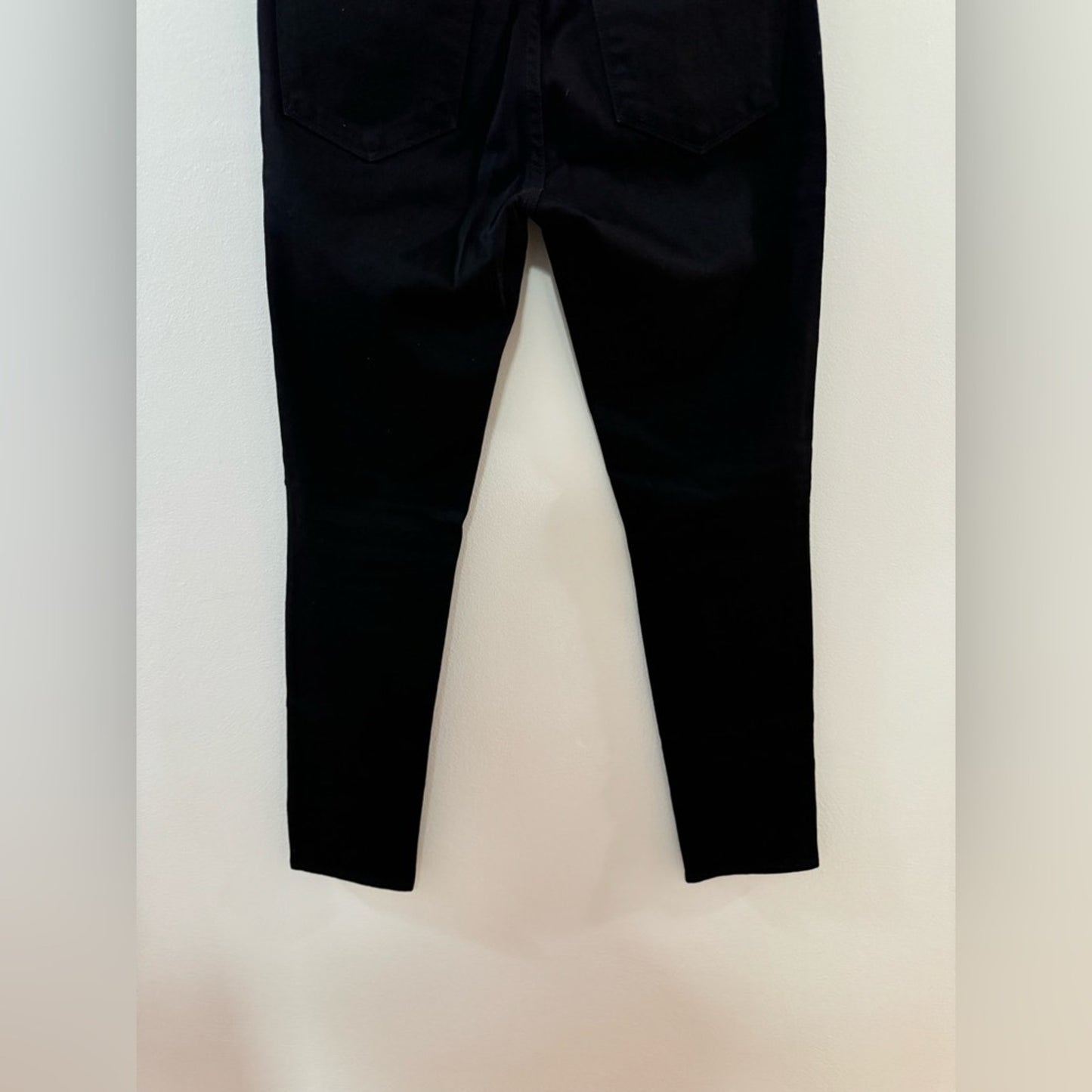 Pre-Owned Size 28 J Brand Black Low Rise Skinny Leg Jeans