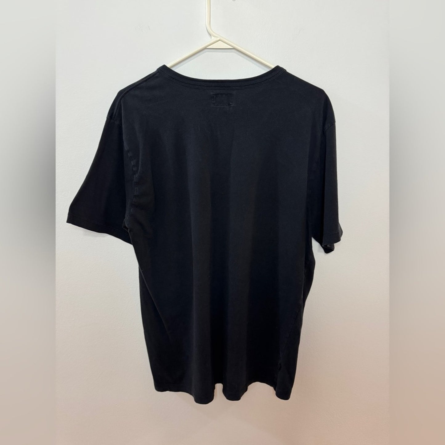 Pre-Owned LG Obey Black Henley Logo T-Shirt