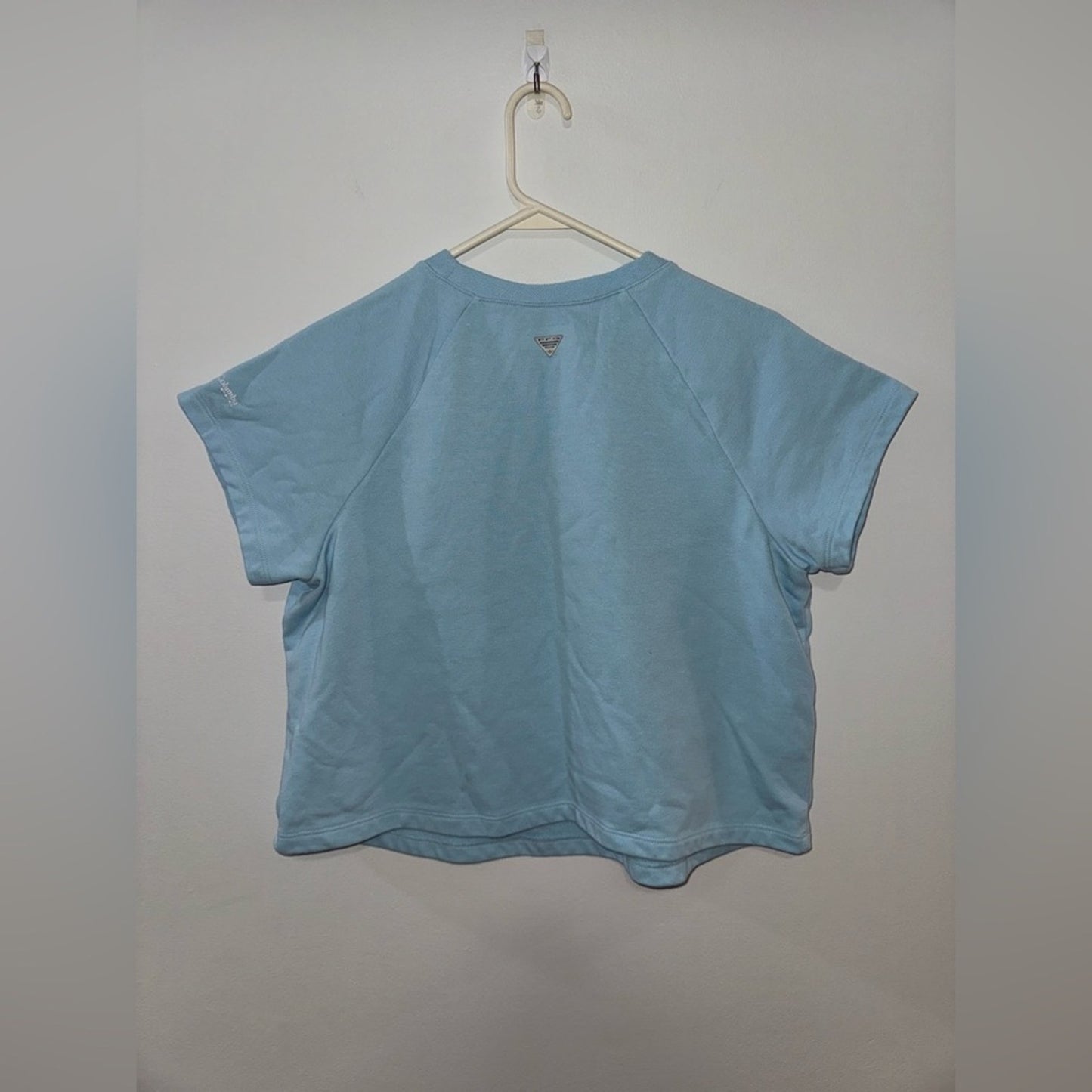 Pre-Owned LG Columbia PFG Light Blue Short Sleeve Heavy Weight t-shirt