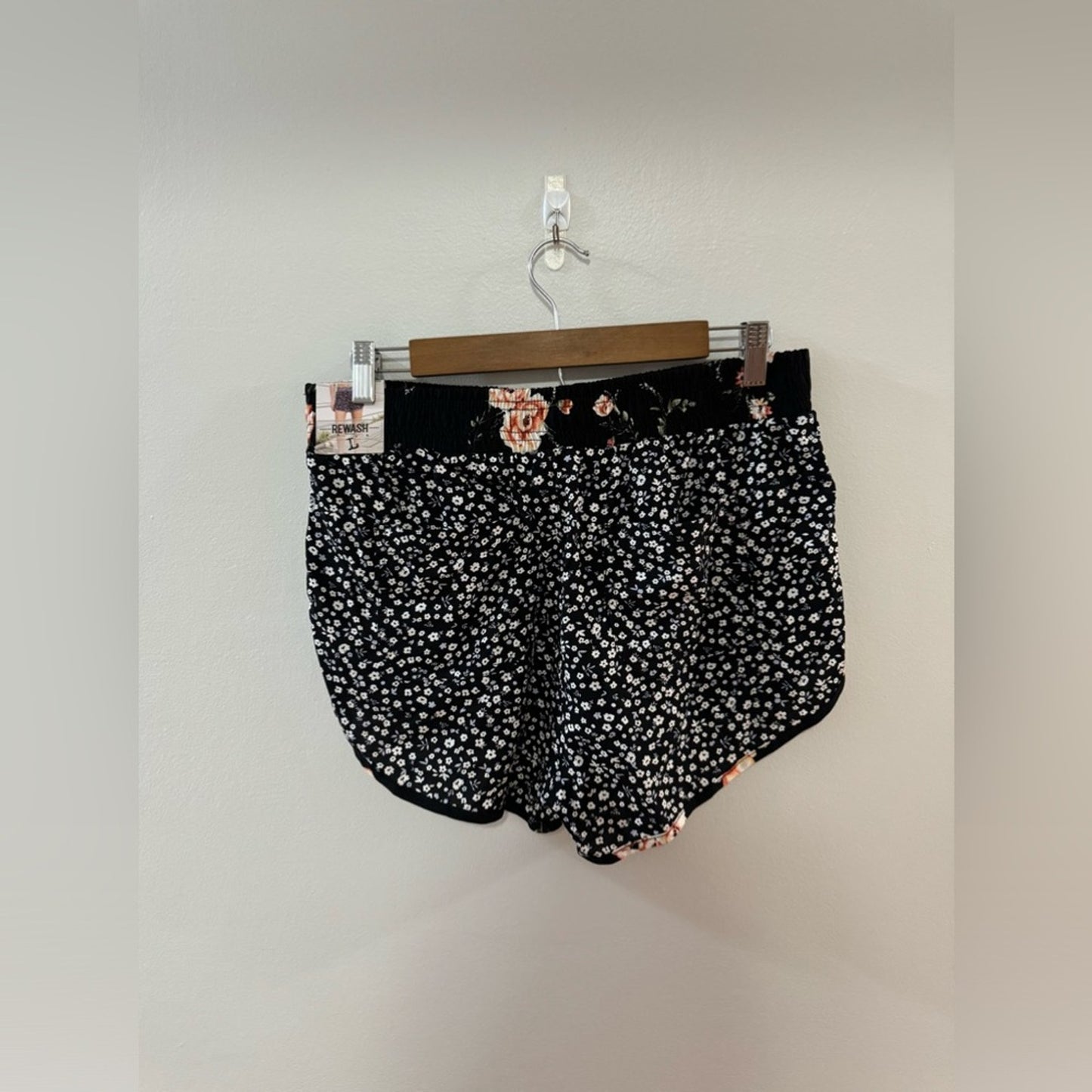 NWT LG Rewash Brand Black Floral Shorts