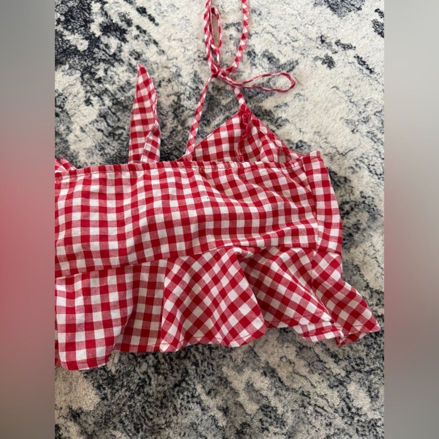 Pre-Owned LG SHEIN Red and White Checker Tie Top