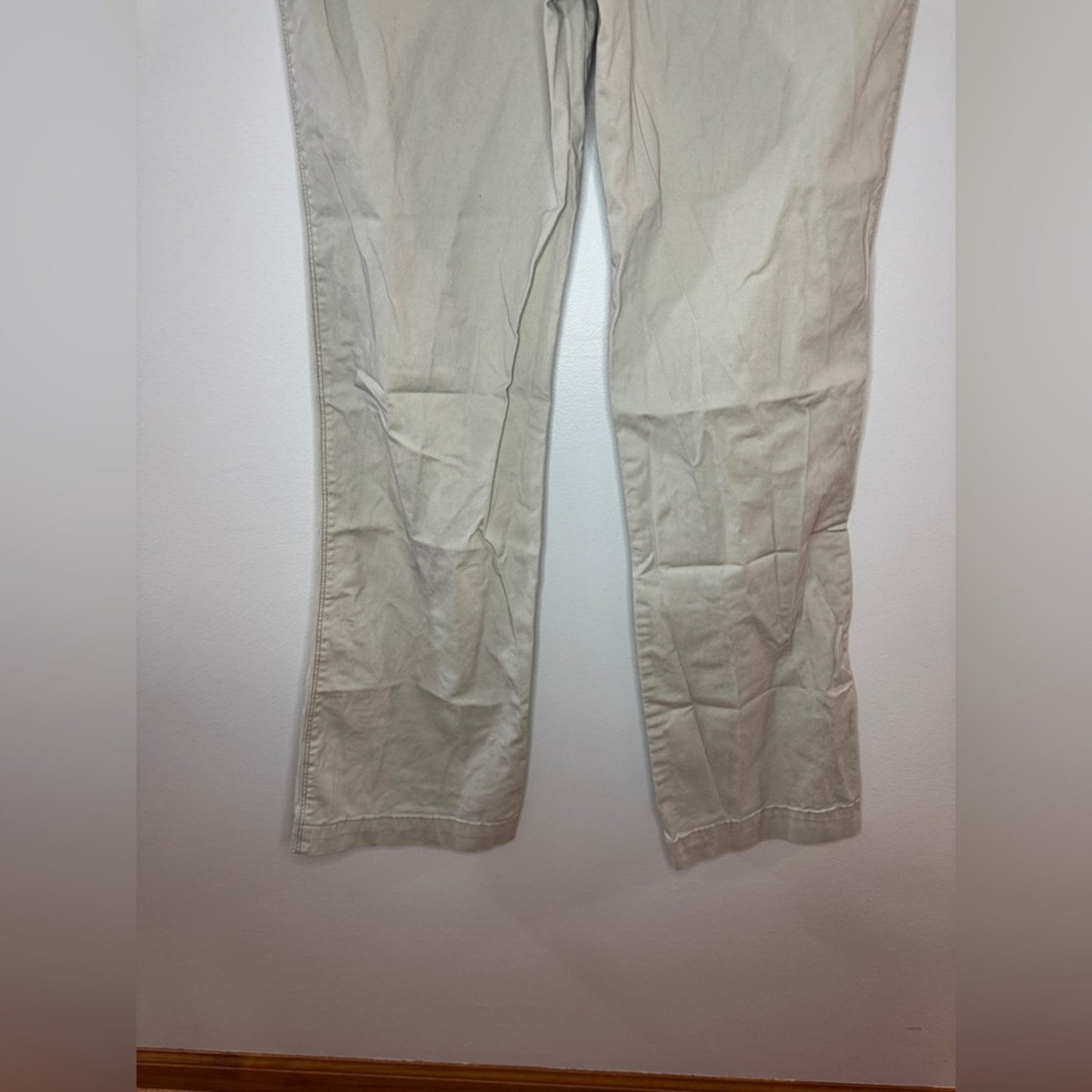 Pre-Owned Size 11 Mossimo Supply Co Cream Low Rise Straight Pants