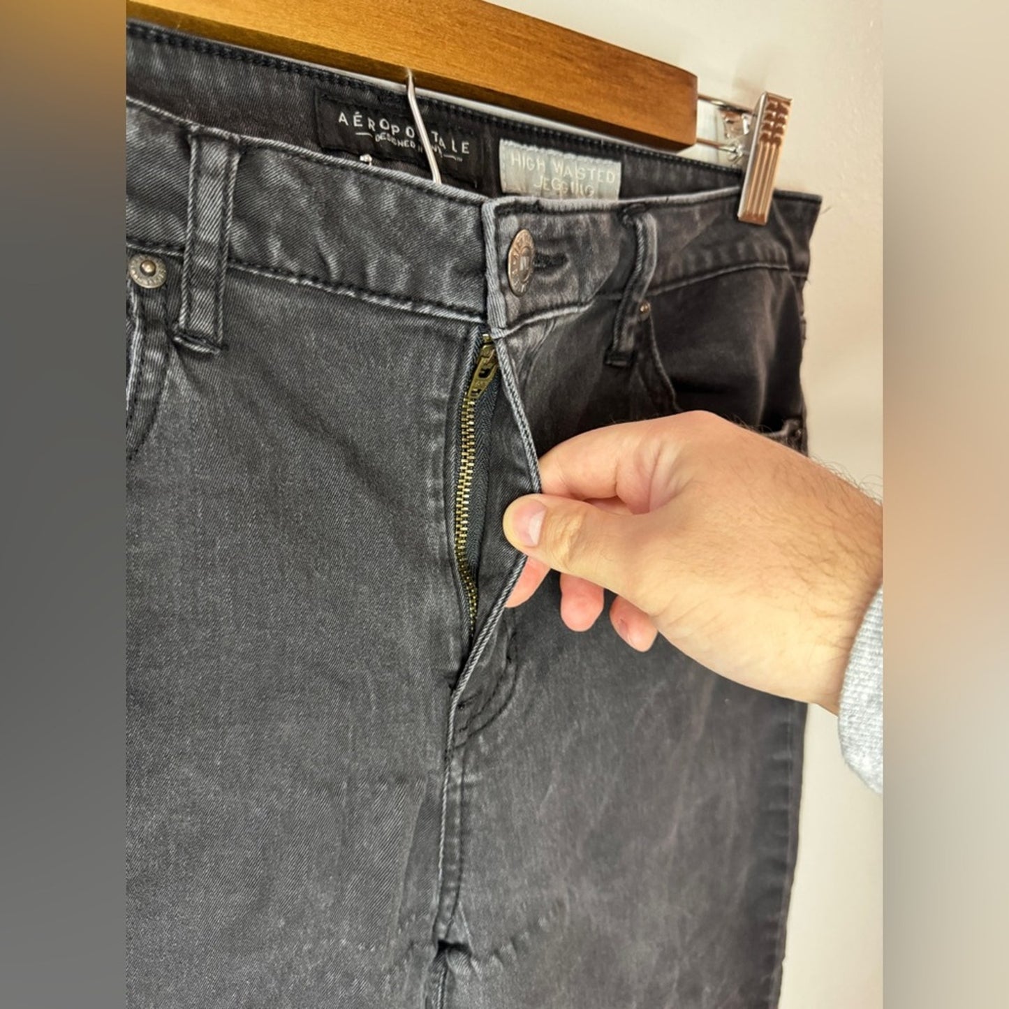 Pre-Owned Size 10 Regular Aeropostale Black High Waisted Jegging
