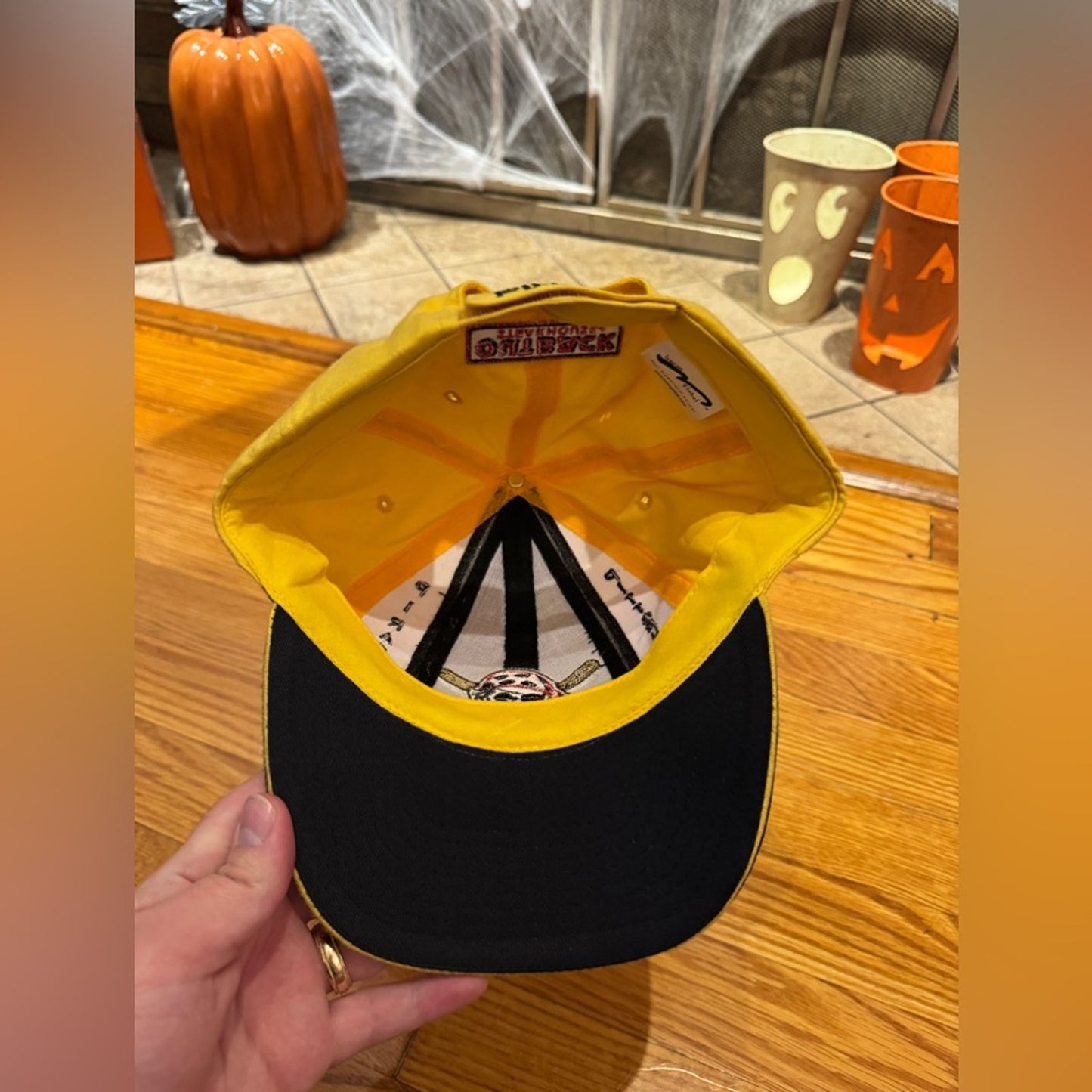 Pre-Owned Pittsburgh Pirates Vintage Black, Yellow and White Hat