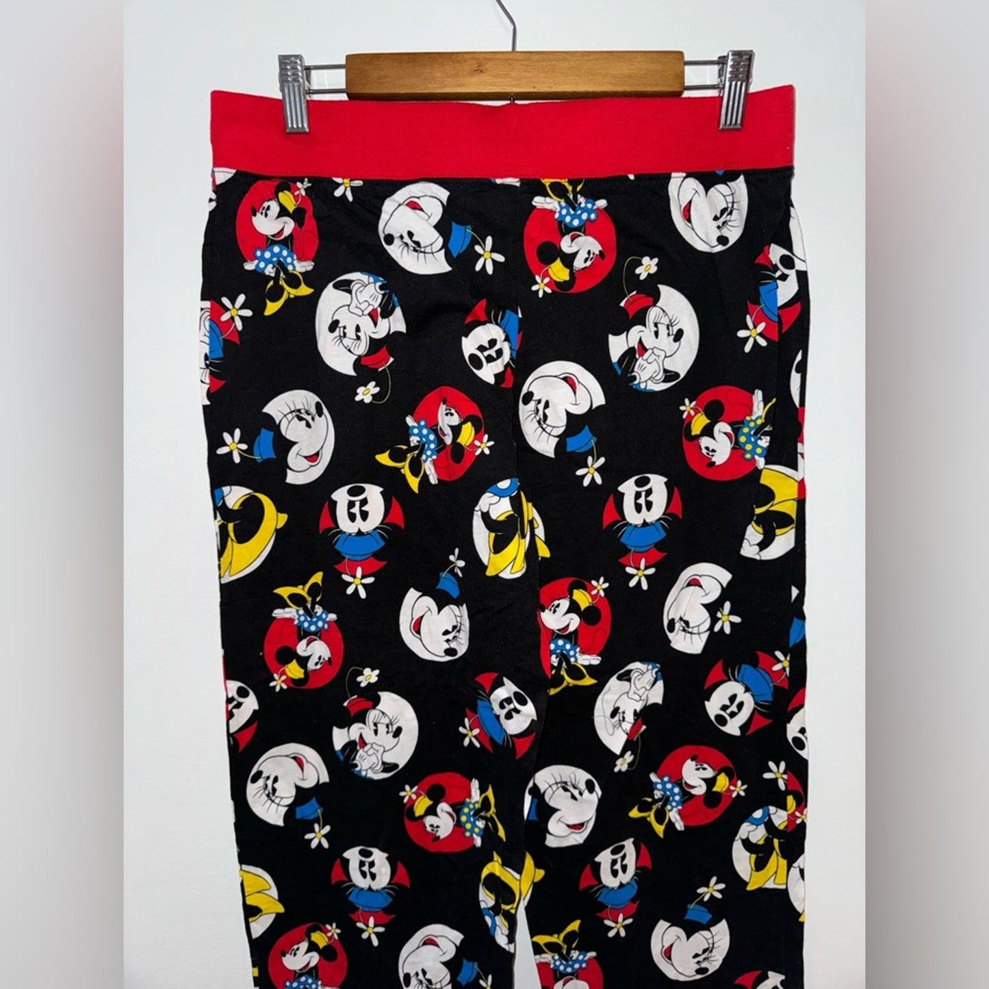 Pre-Owned LG Disney Black and Red Minnie Mouse Sleepwear Pants