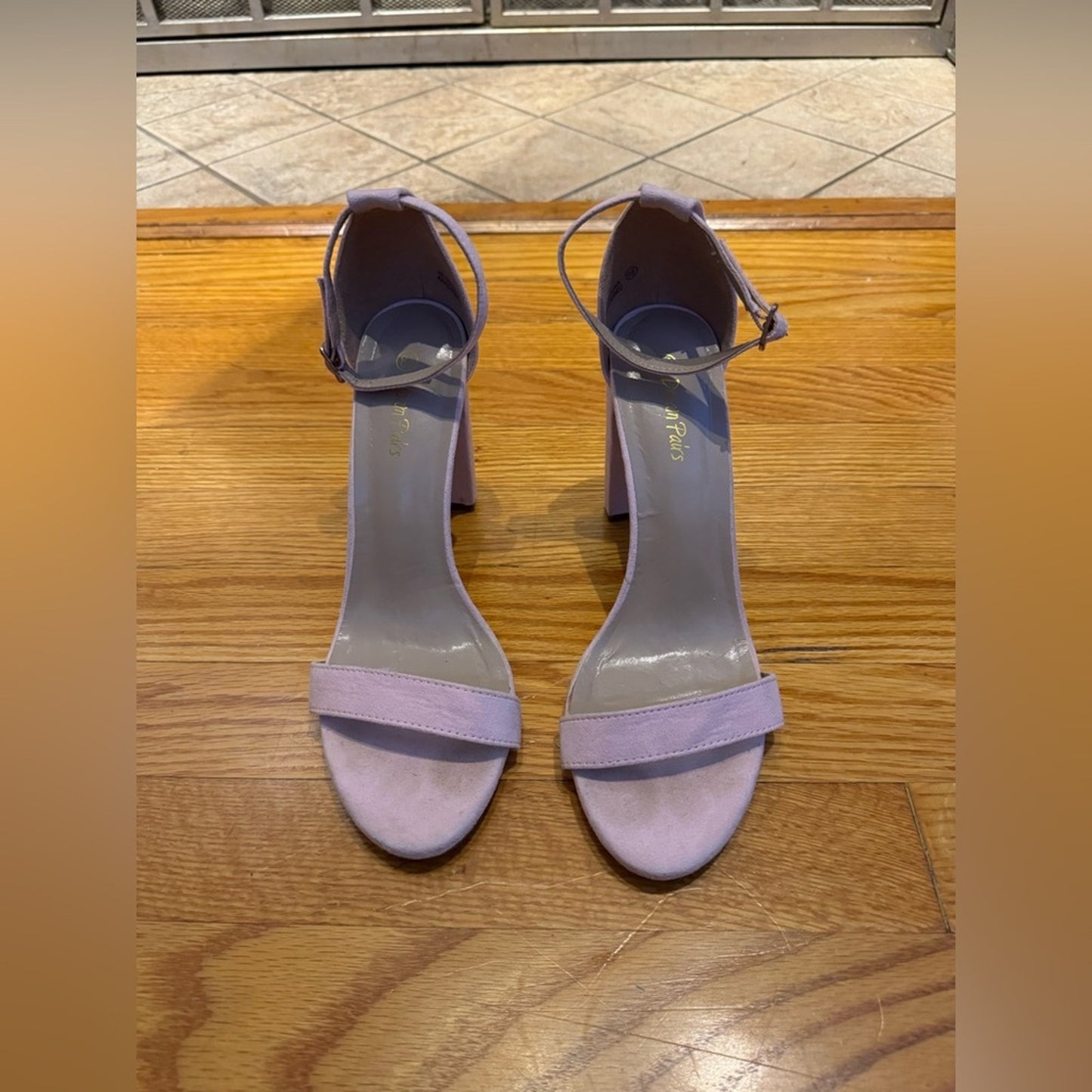 Pre-Owned Size W8.5 Dream Pairs Grey Suede High Heel