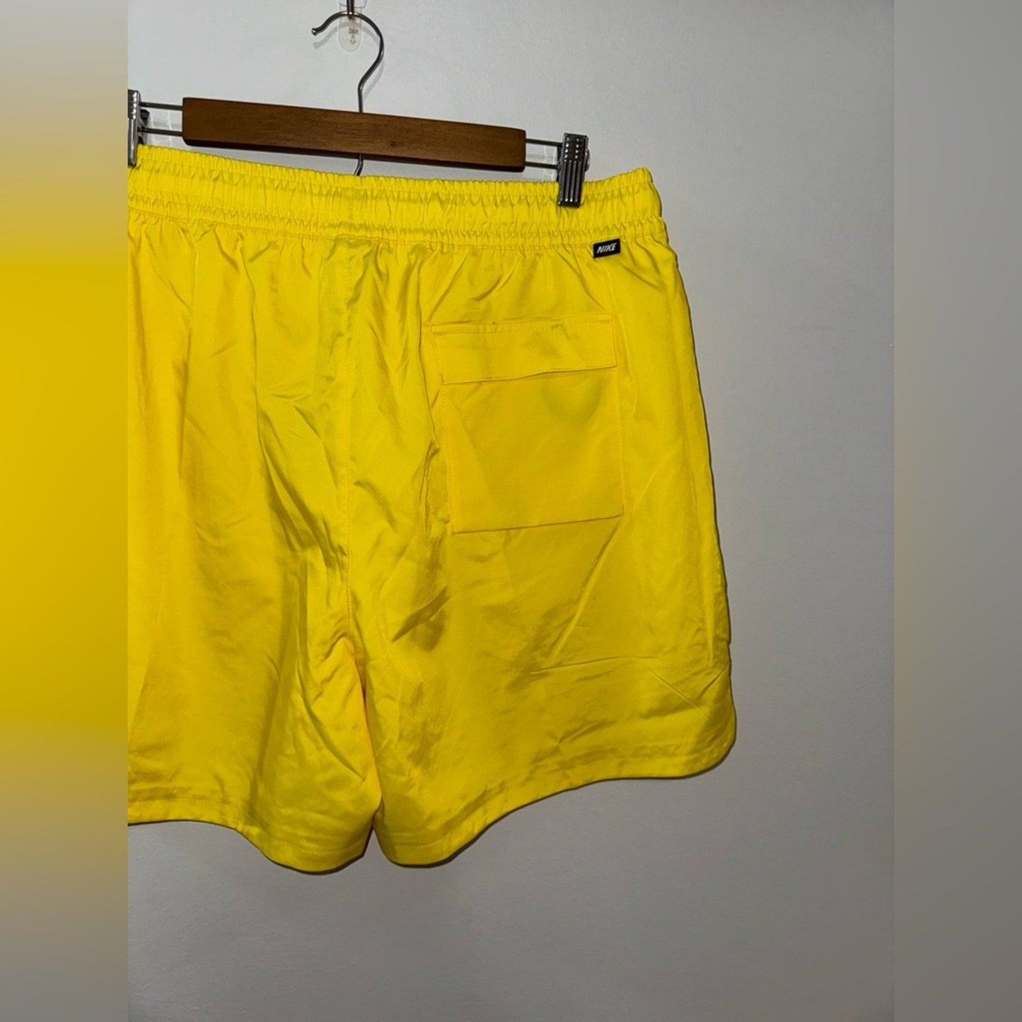 NWT XL Nike Yellow Club Woven Short 6” Inseam
