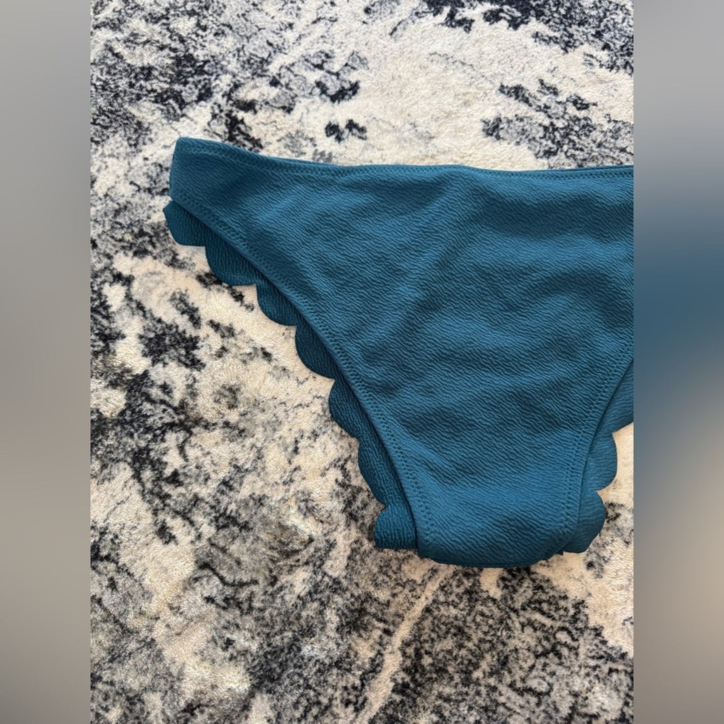 Pre-Owned LG Cupshe Teal Bikini Bottom